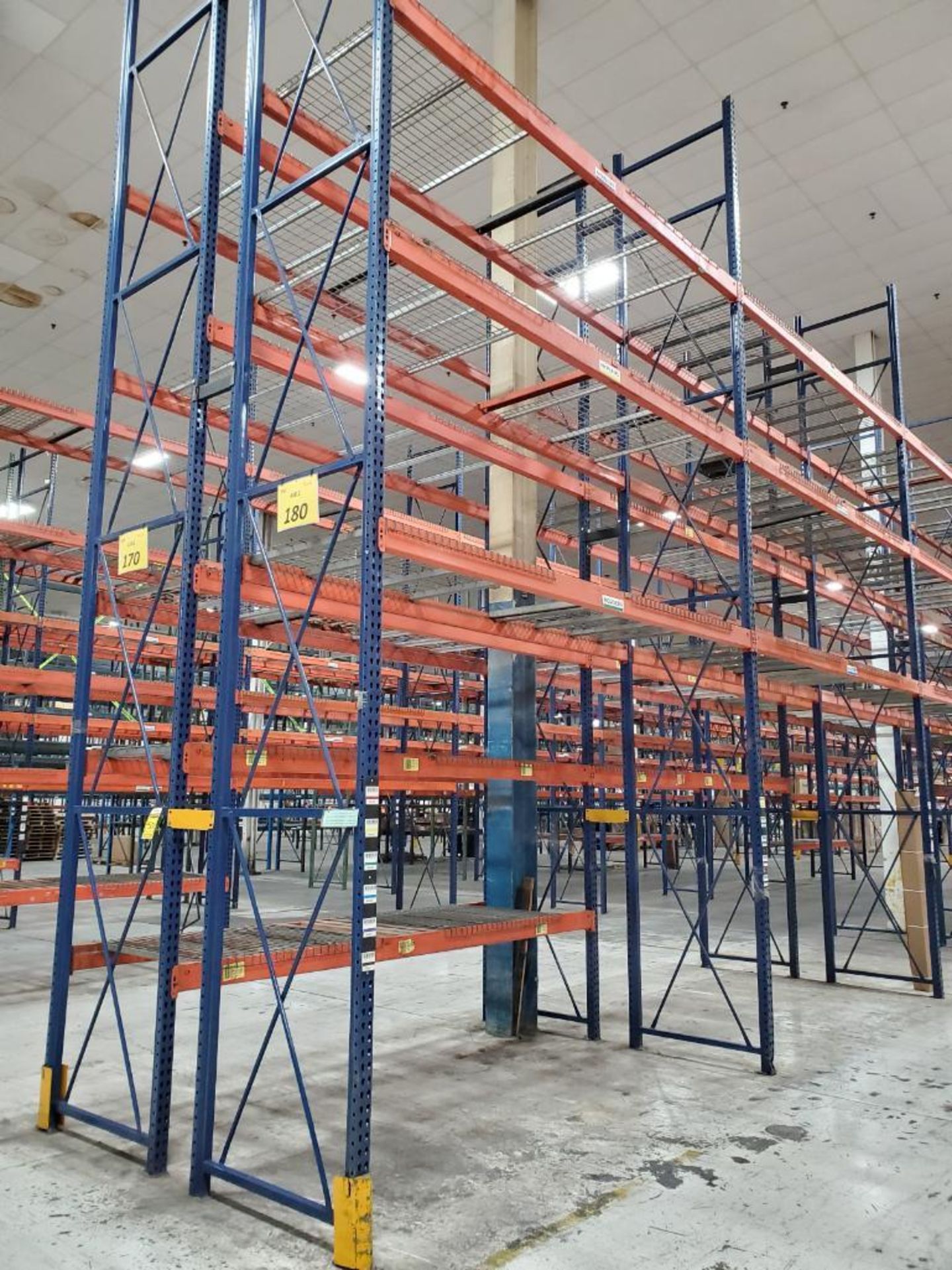 (30X) BAYS OF 20' X 42'' INTERLAKE TEAR DROP PALLET RACKING. 20' X 42'' UPRIGHTS, 138'' X 5'' BEAMS, - Image 2 of 6