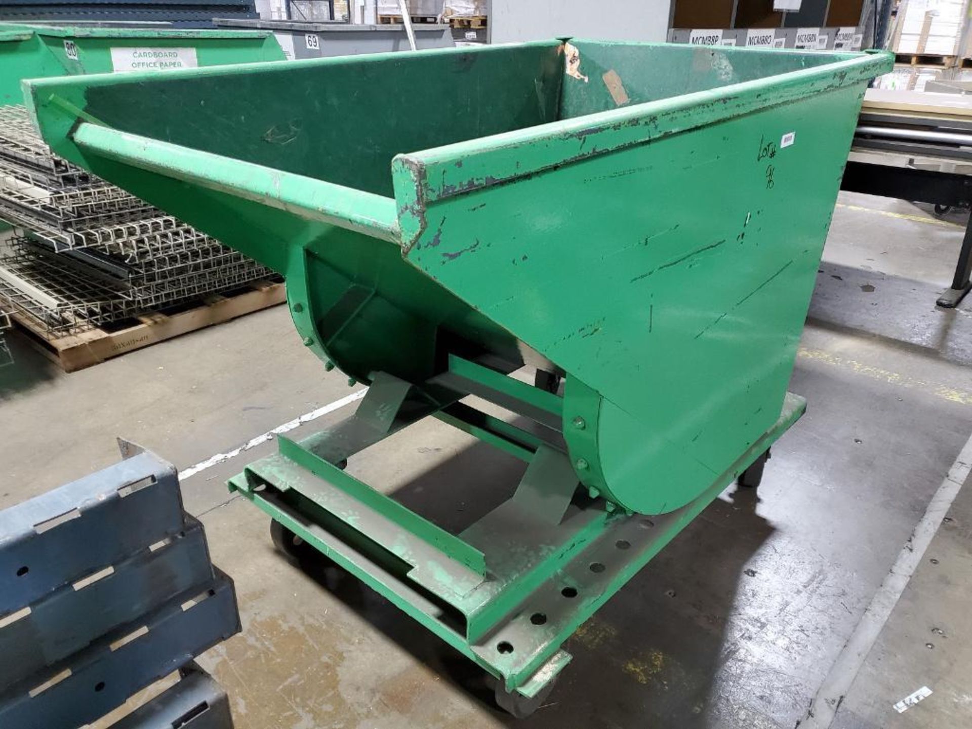 1.5 CU. YD. SELF-DUMPING TRIP HOPPER ON CASTERS