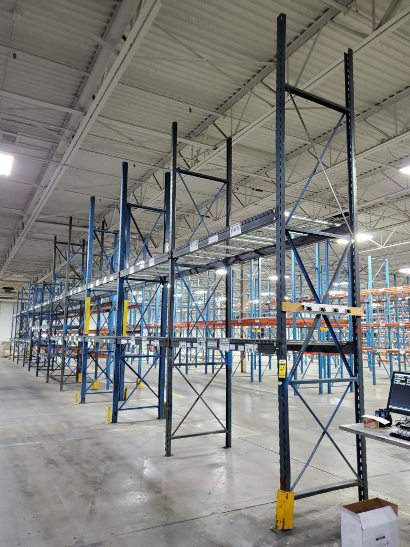 (11X) BAYS OF 16' X 42'' RIDG-U RAK SLOT/CLIP LOCK PALLET RACKING, 16' X 42'' UPRIGHTS 96'' X 5''