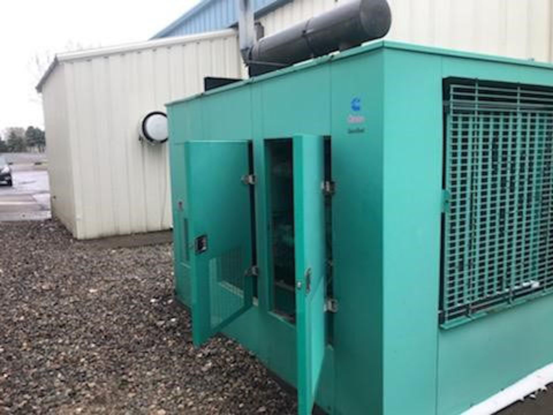 CUMMINS STAND-BY DIESEL GENERATOR, MODEL 350DFNL289630, S/N R890198516, 350 KVA, 437.5 KVA - Image 8 of 11