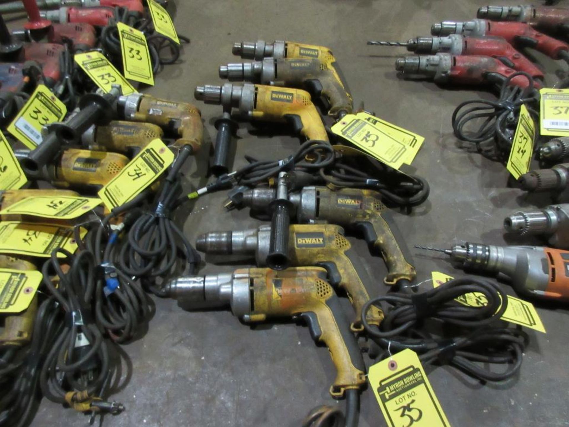 (6) DEWALT 1/2'' VSR DRILLS, 120 V.