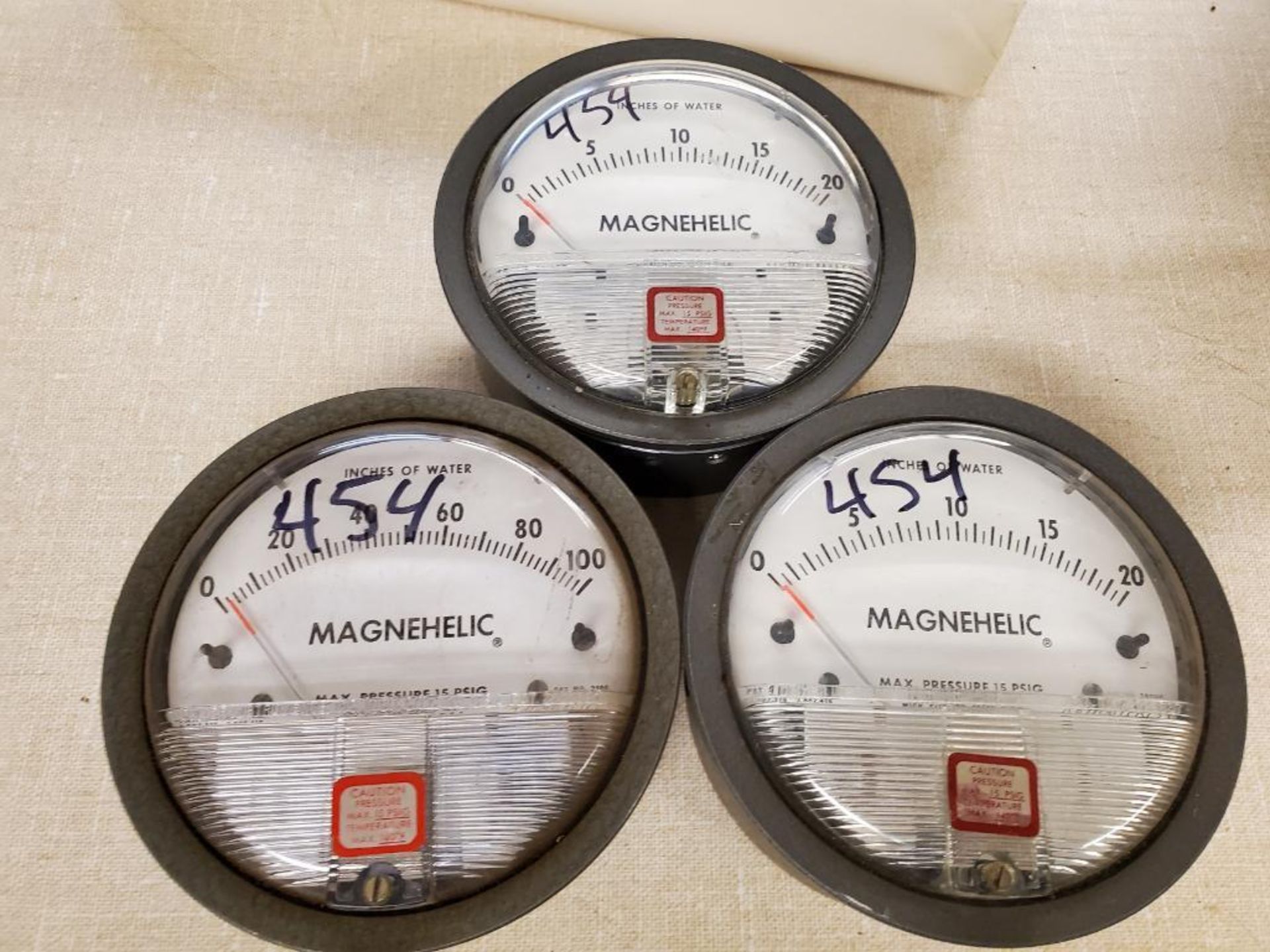 (12) DWYER MAGNETIC PRESSURE GAUGES, MODEL 2020 - Image 4 of 6