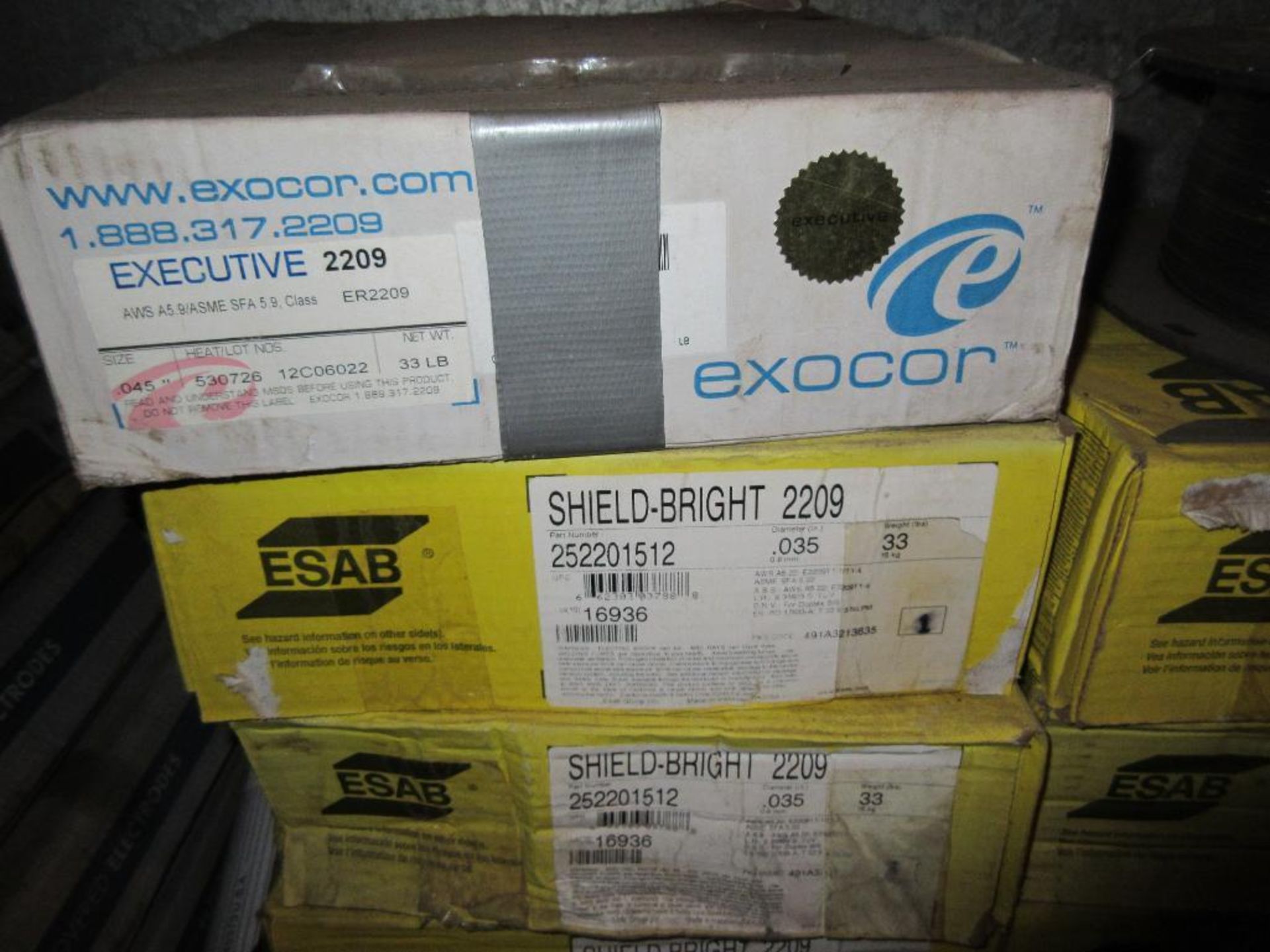 LARGE QUANTITY OF WELDING REGULATORS, TWECO MIG FLEX LINES, WELDING WIRE, ASSORTED WELDING RODS, - Image 7 of 9