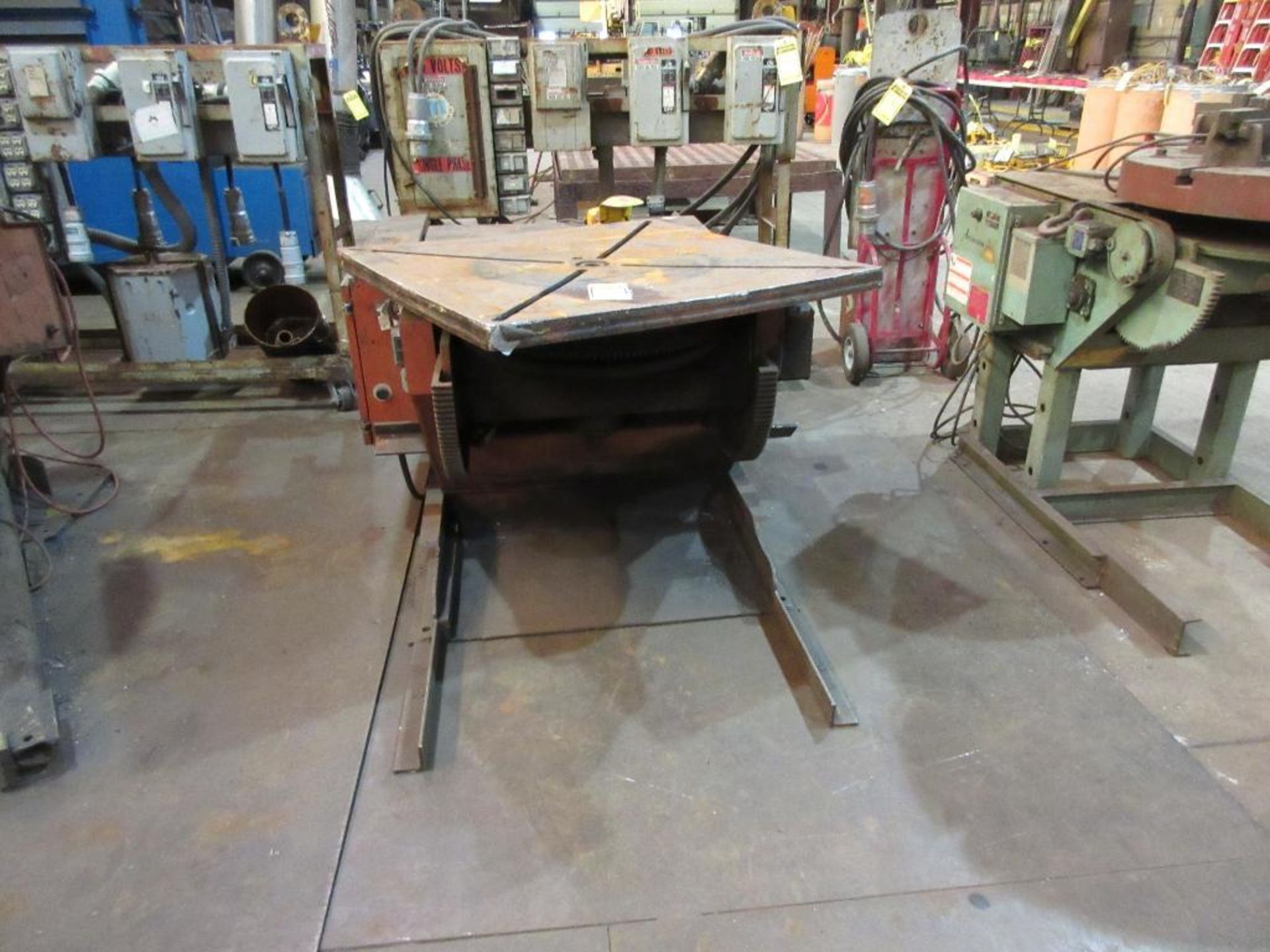 ARONSON WELDING POSITIONER 36'' TABLE WITH FOOT CONTROL, BUILT 3/72, 240/3/60, MODEL HD 30B, S/N