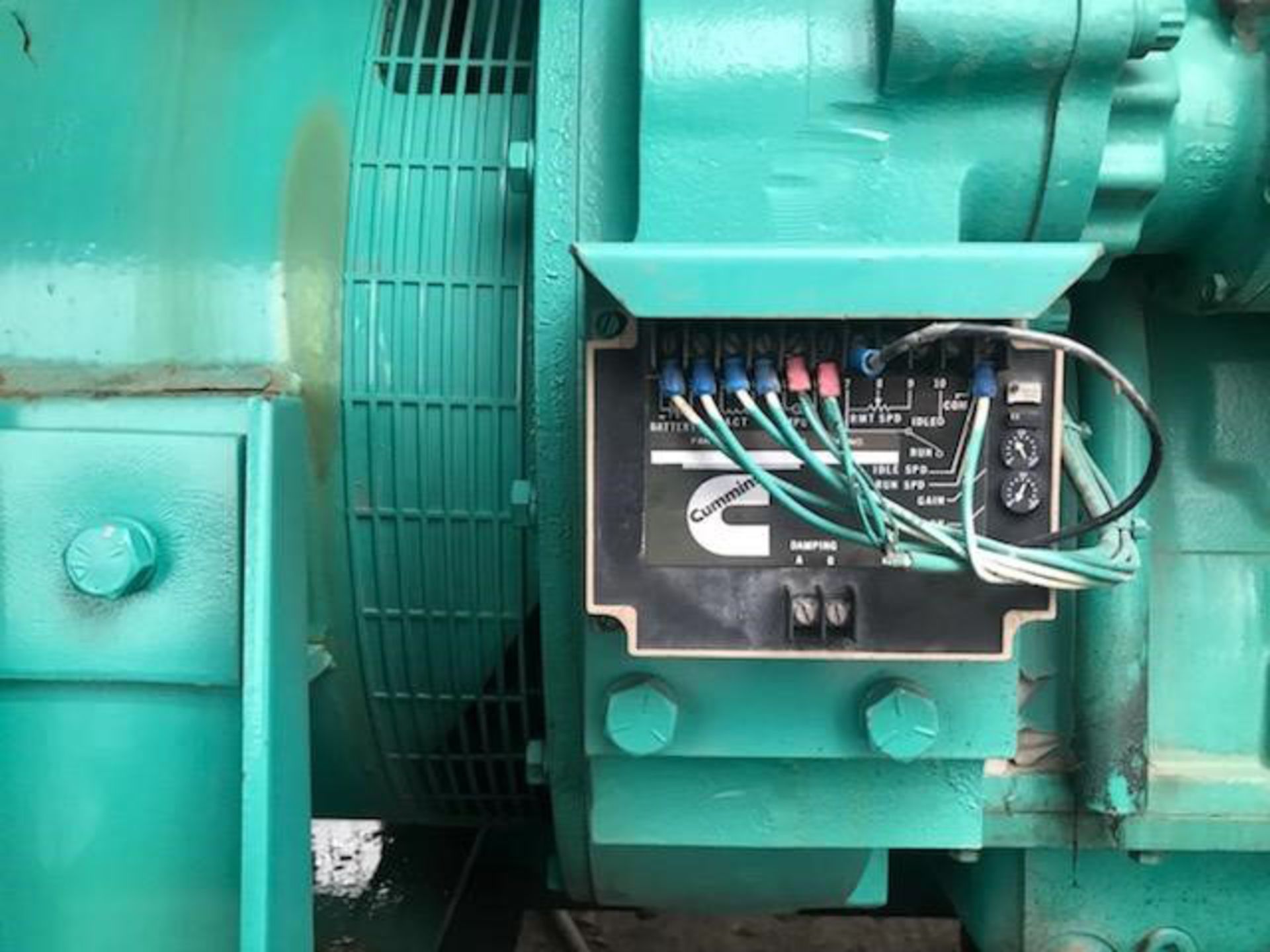 CUMMINS STAND-BY DIESEL GENERATOR, MODEL 350DFNL289630, S/N R890198516, 350 KVA, 437.5 KVA - Image 6 of 11