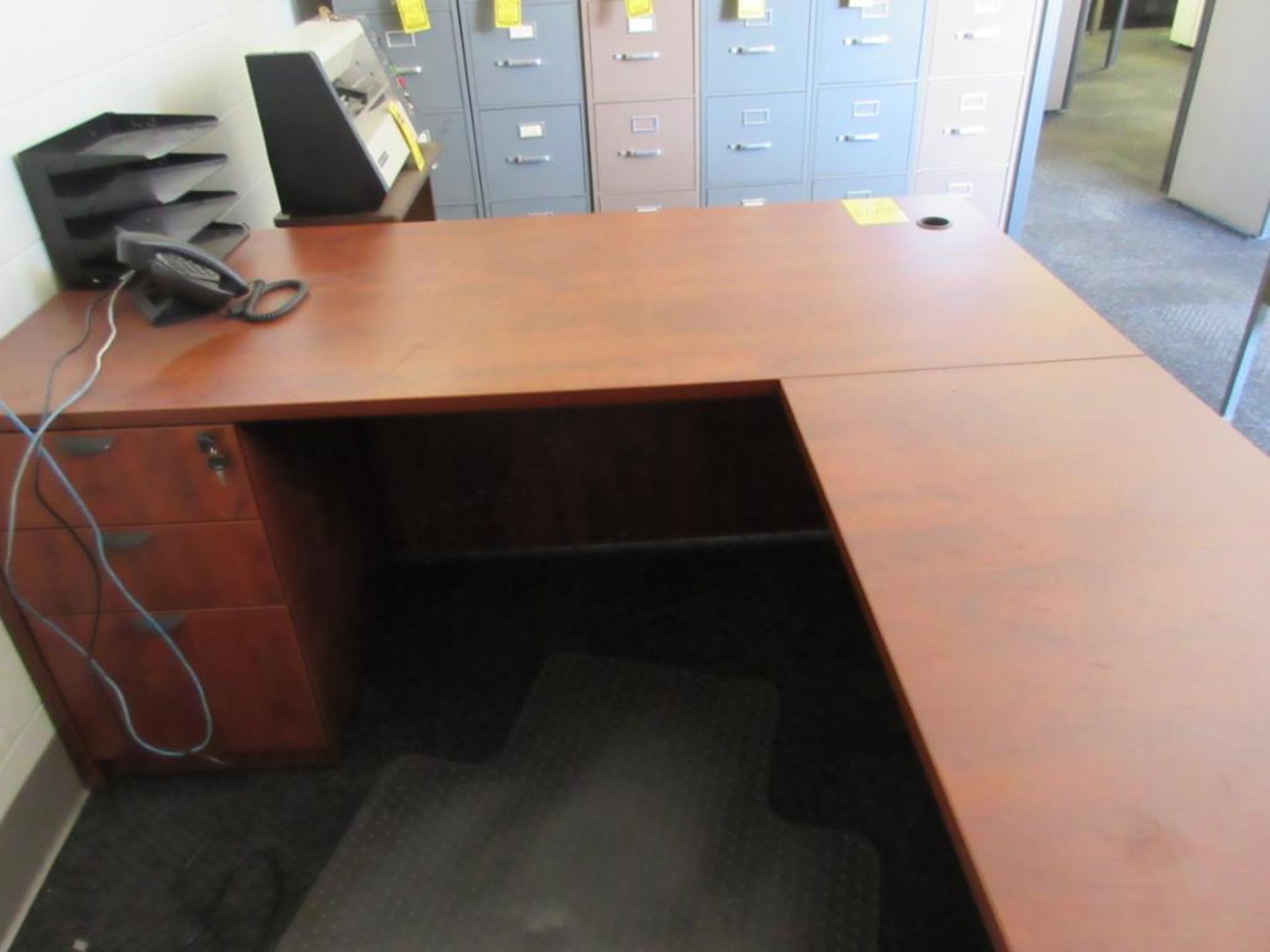 OFFICE AND CONTENTS: DESK CHAIRS FILE CABINETS SHELVING UNIT 2-DOOR CABINET TABLES CUBICLE PANELS - Image 8 of 17