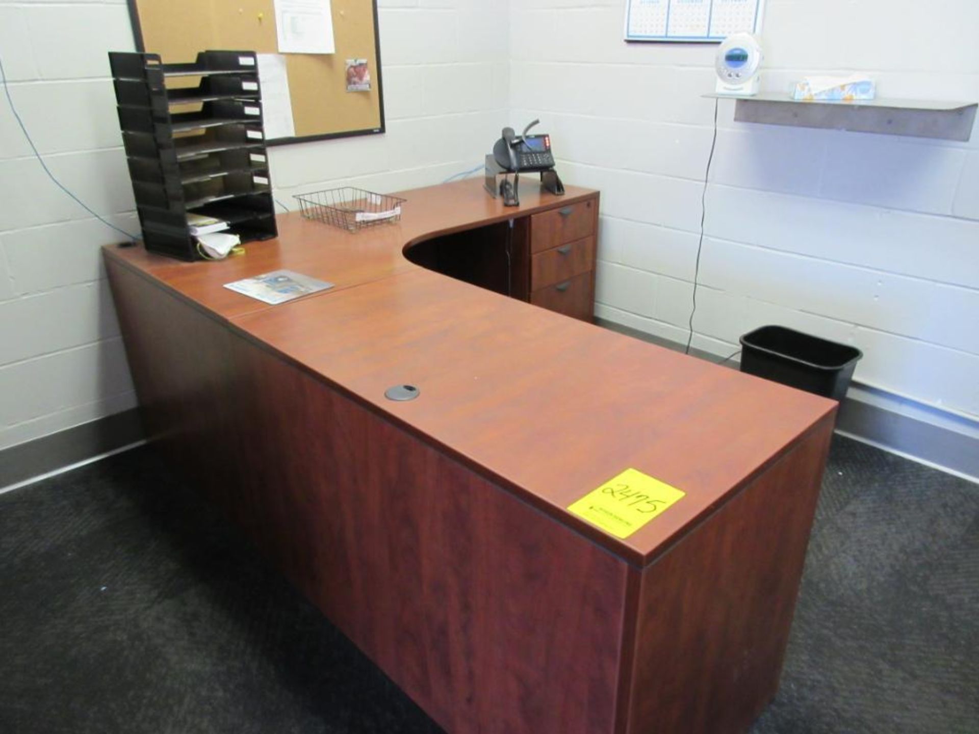 OFFICE AND CONTENTS: DESK CHAIRS FILE CABINETS SHELVING UNIT 2-DOOR CABINET TABLES CUBICLE PANELS - Image 13 of 17