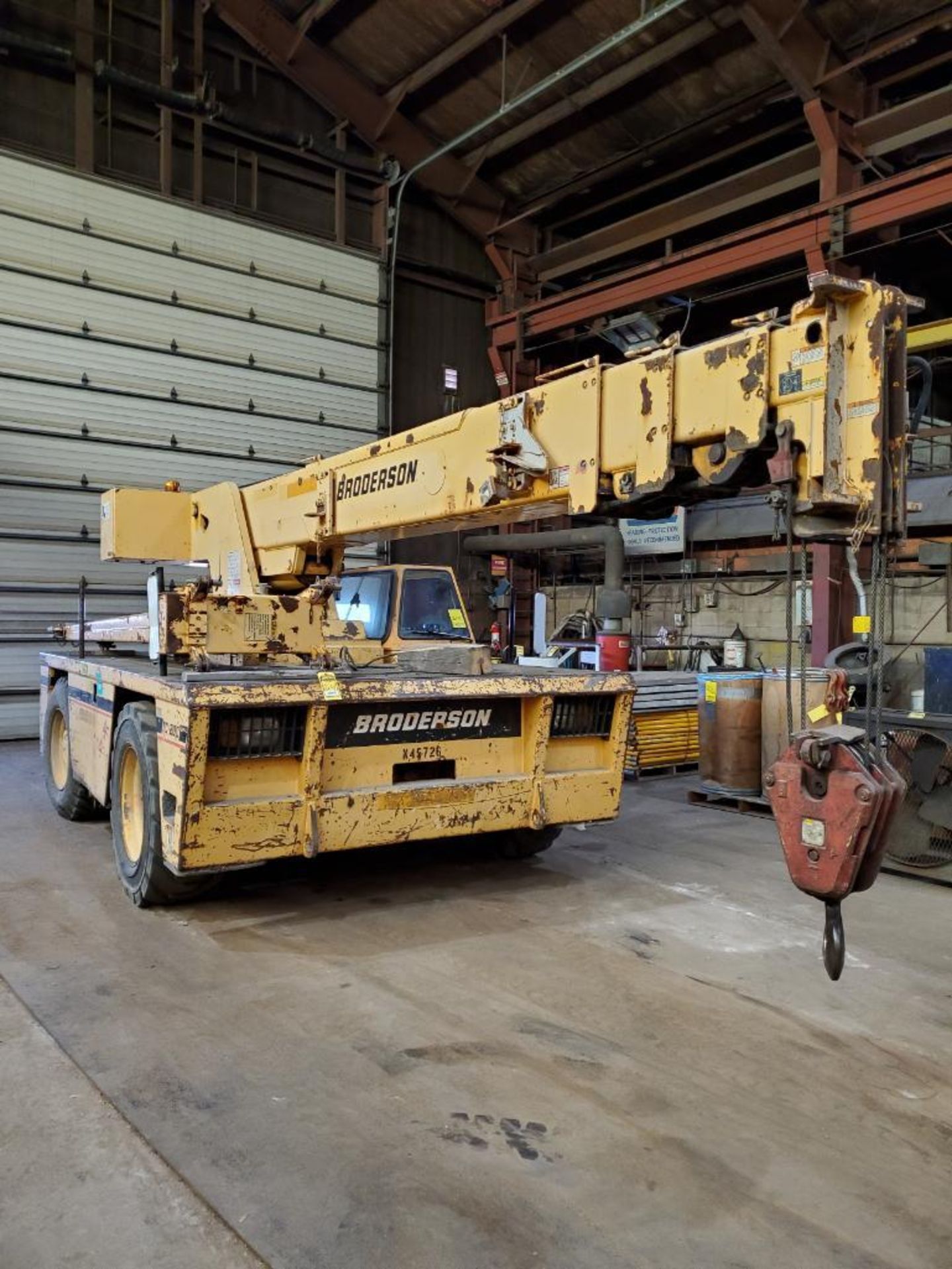 2000 BRODERSON IC-200-3 F CARRY DECK CRANE, 17,000 LB CAPACITY, DECK LOAD, 73’, 3- STAGE , 4,593 HOU - Image 8 of 21