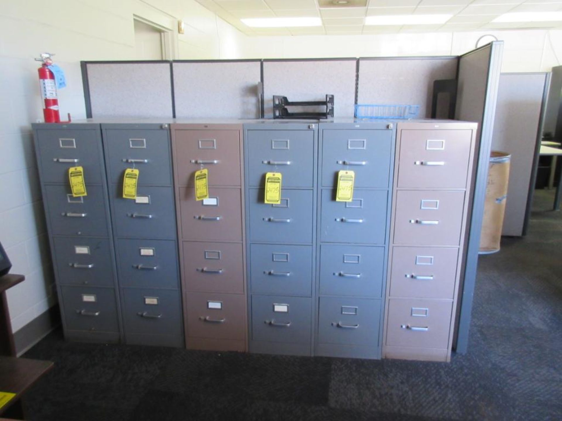 OFFICE AND CONTENTS: DESK CHAIRS FILE CABINETS SHELVING UNIT 2-DOOR CABINET TABLES CUBICLE PANELS - Image 7 of 17