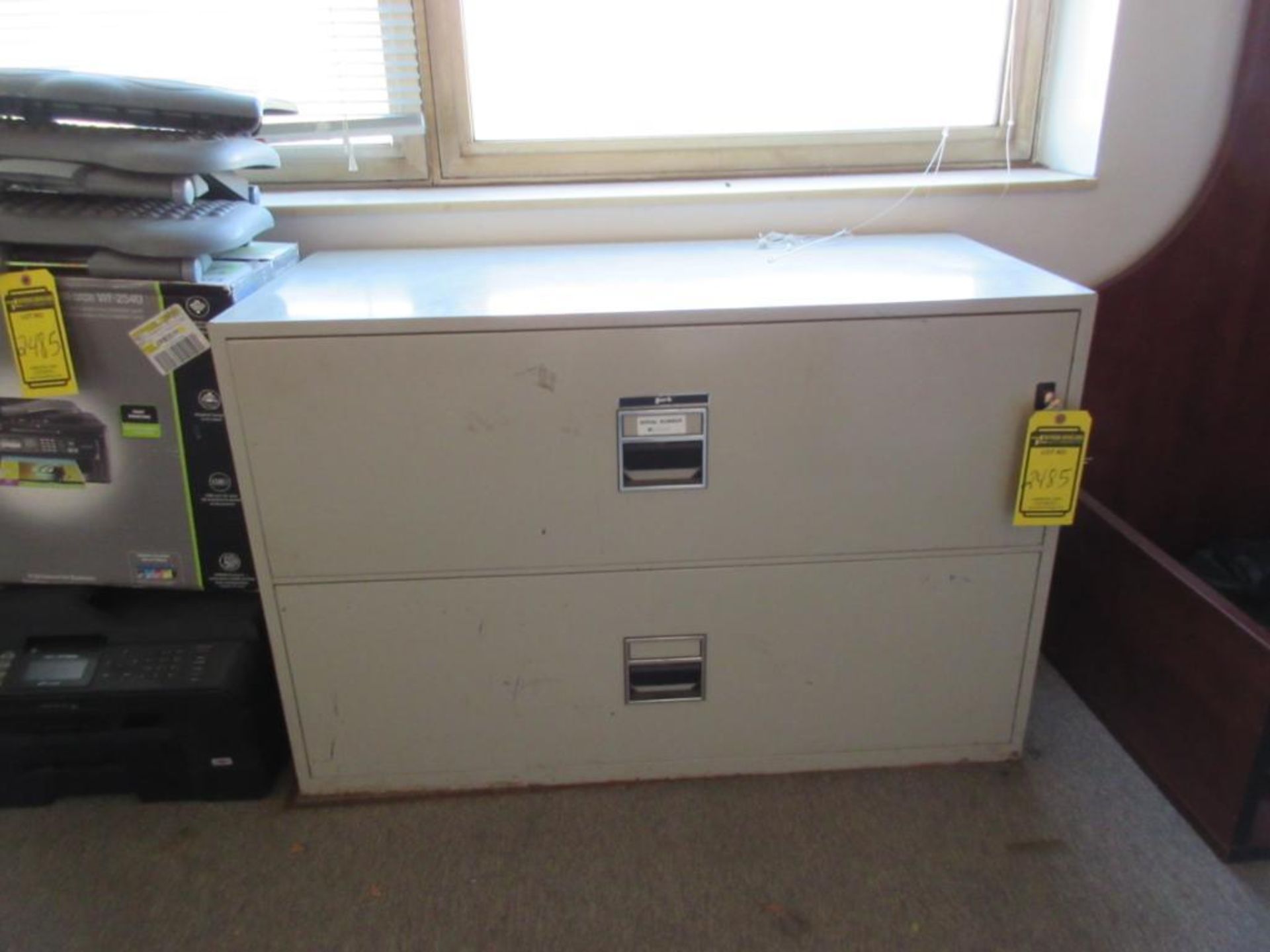 ASSORTED 2-DOOR CABINETS, LATERAL FILE CABINETS, DISPLAY UNIT, TABLES, VIDEO SCREEN - Bild 4 aus 15