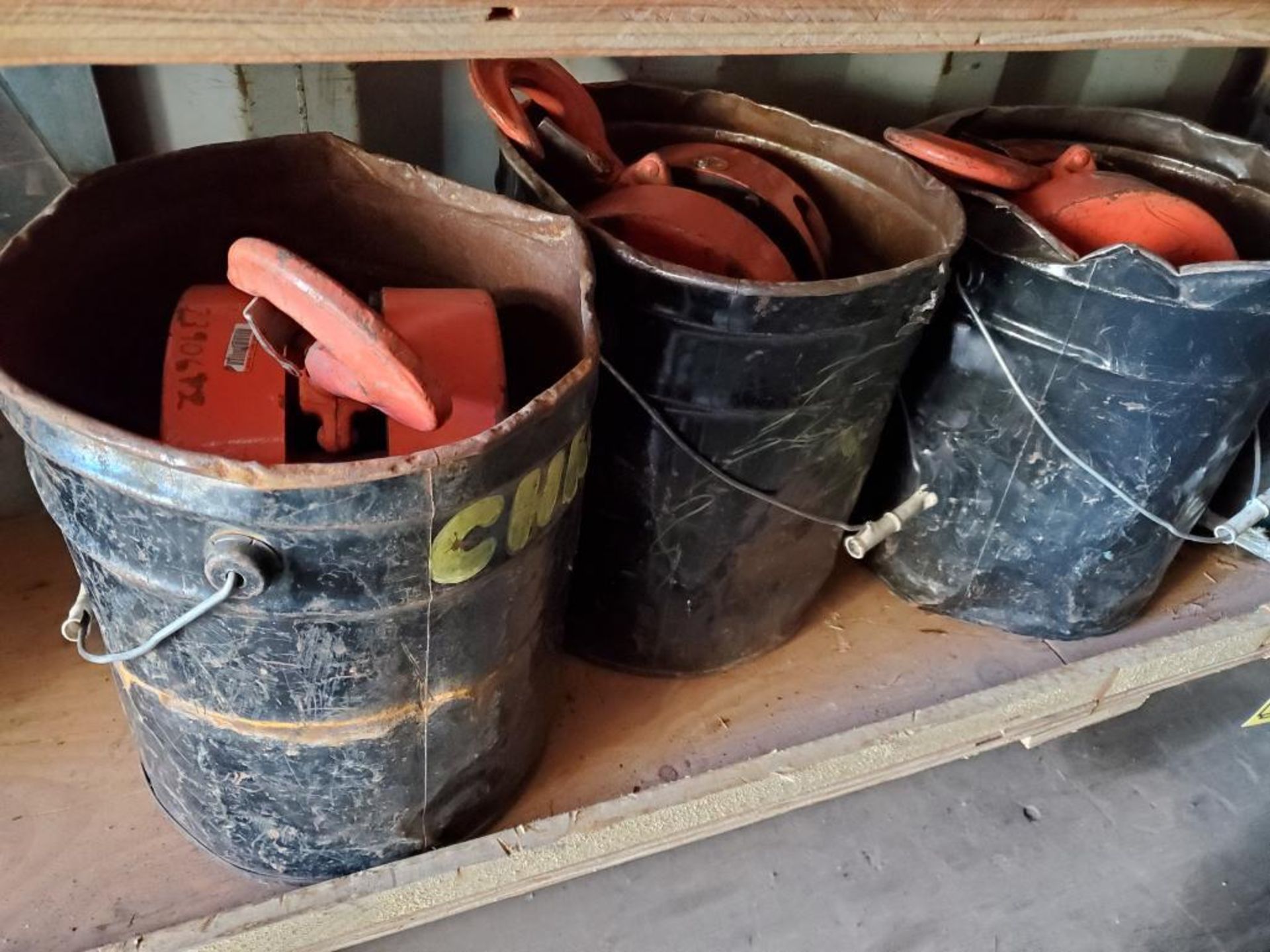 (8) BUCKETS OF ASSORTED CHAIN HOIST - Image 3 of 4
