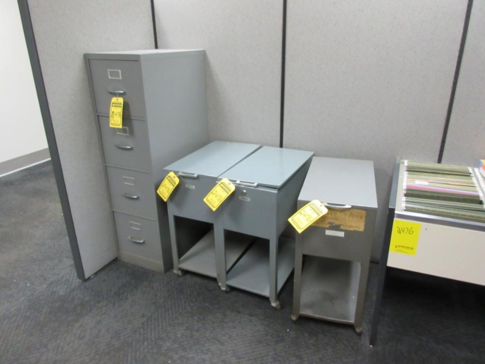 OFFICE AND CONTENTS: DESK CHAIRS FILE CABINETS SHELVING UNIT 2-DOOR CABINET TABLES CUBICLE PANELS - Image 3 of 9