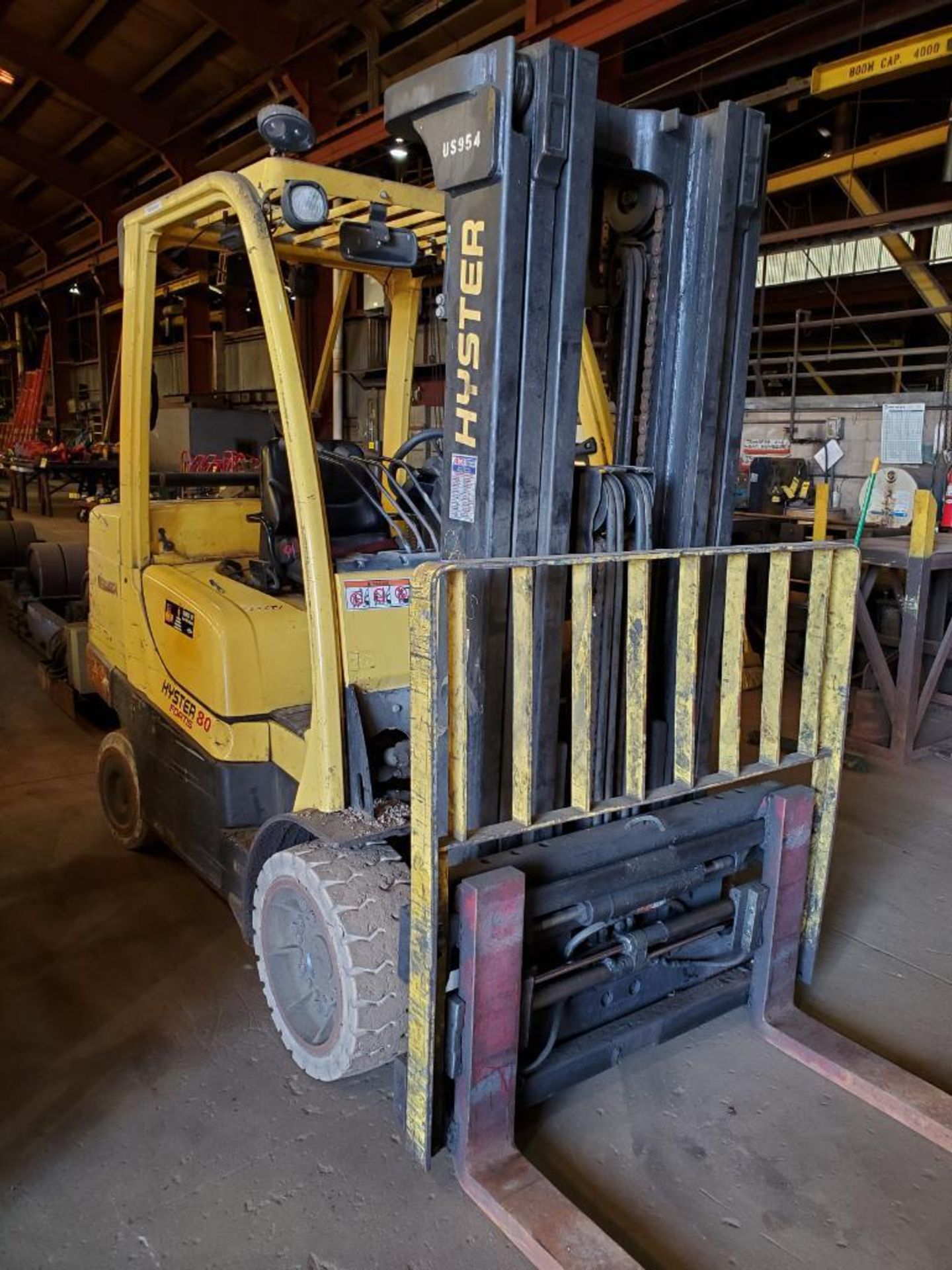 2015 HYSTER 8,000 LB FORK LIFT, MODEL S80FT, S/N J004V01954N, 5,404 HOURS, LP CUSHION TIRES, 3-STAGE - Image 5 of 11