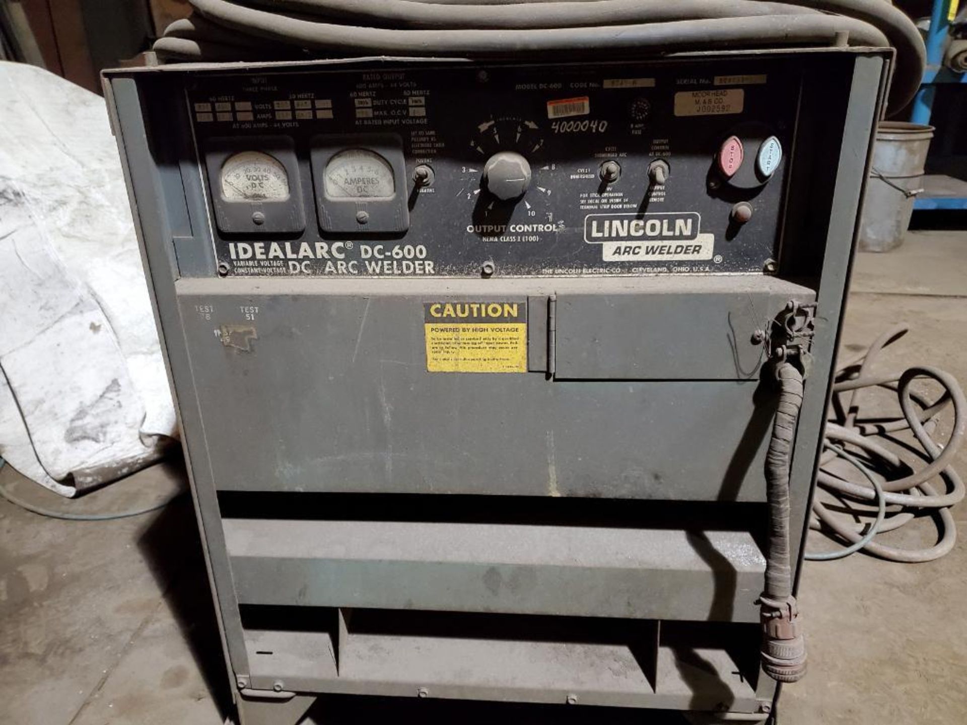 LINCOLN ARC WELDER IDEALARC DC-600 WITH WIRE FEEDER, MODEL DC-600, CODE NUMBER 8249-M, S/N AC465831, - Image 4 of 8