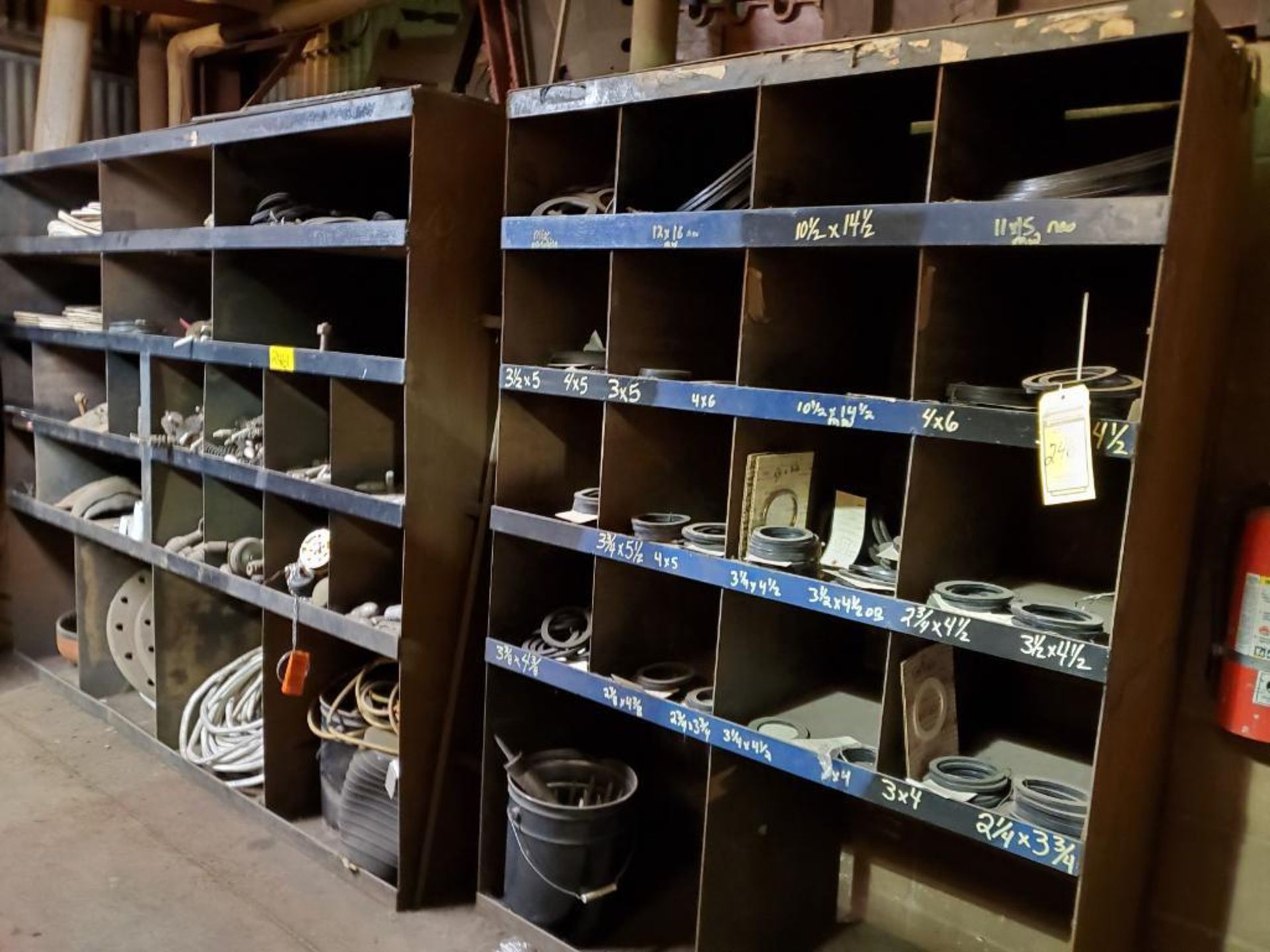 LARGE QUANTITY OF PIPE FITTINGS, FUSES, CHILL RINGS, PLANT SUPPORT AND SHELVING UNITS - Bild 13 aus 25