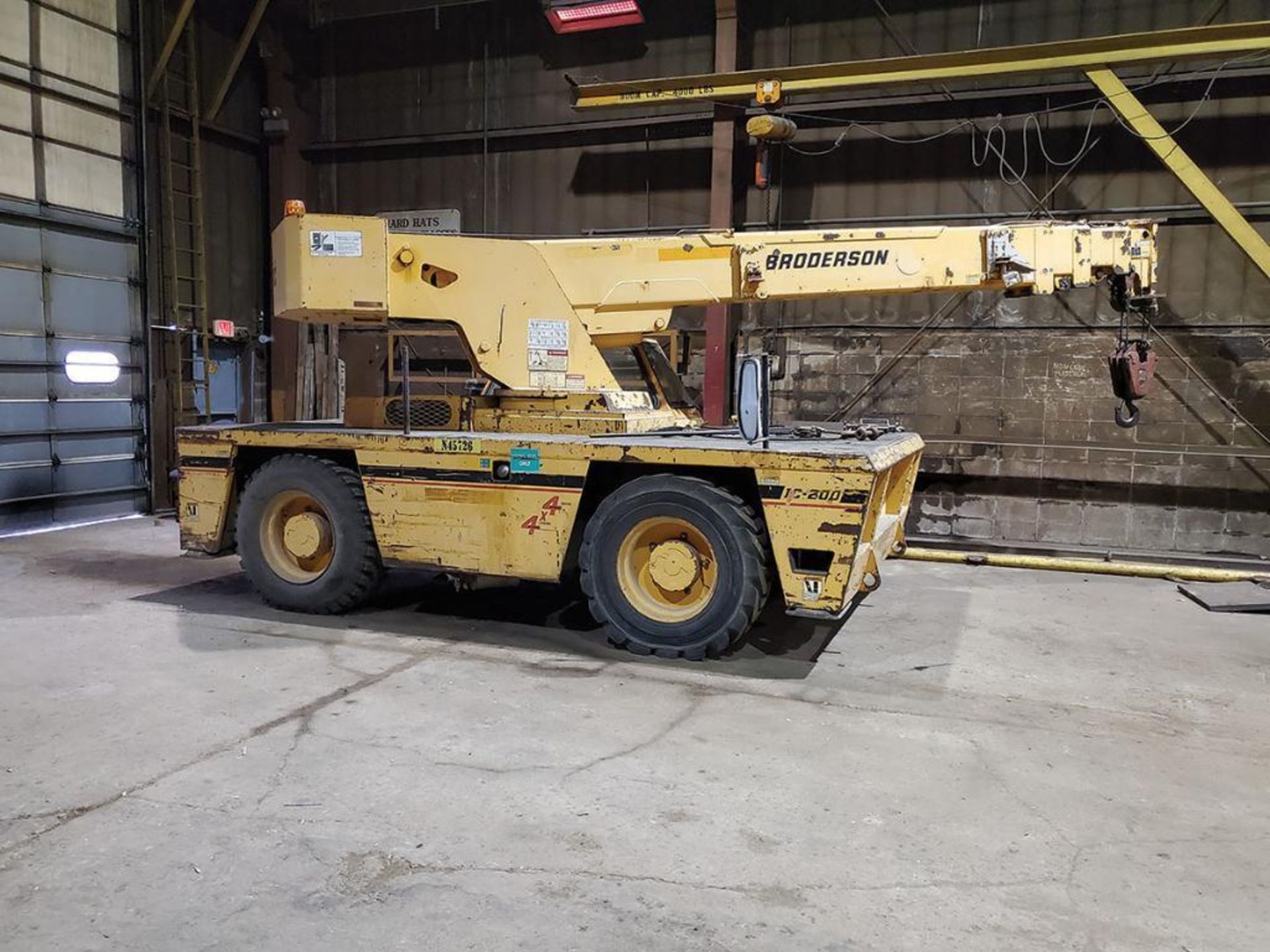 2000 BRODERSON IC-200-3 F CARRY DECK CRANE, 17,000 LB CAPACITY, DECK LOAD, 73’, 3- STAGE , 4,593 HOU - Image 6 of 21