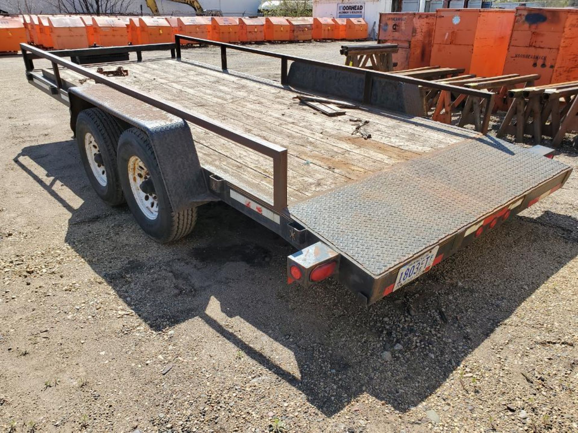 22' TRAILER, DUAL AXLE, TOOL BOX WITH 2 1/2'' STRAPS - Image 6 of 6