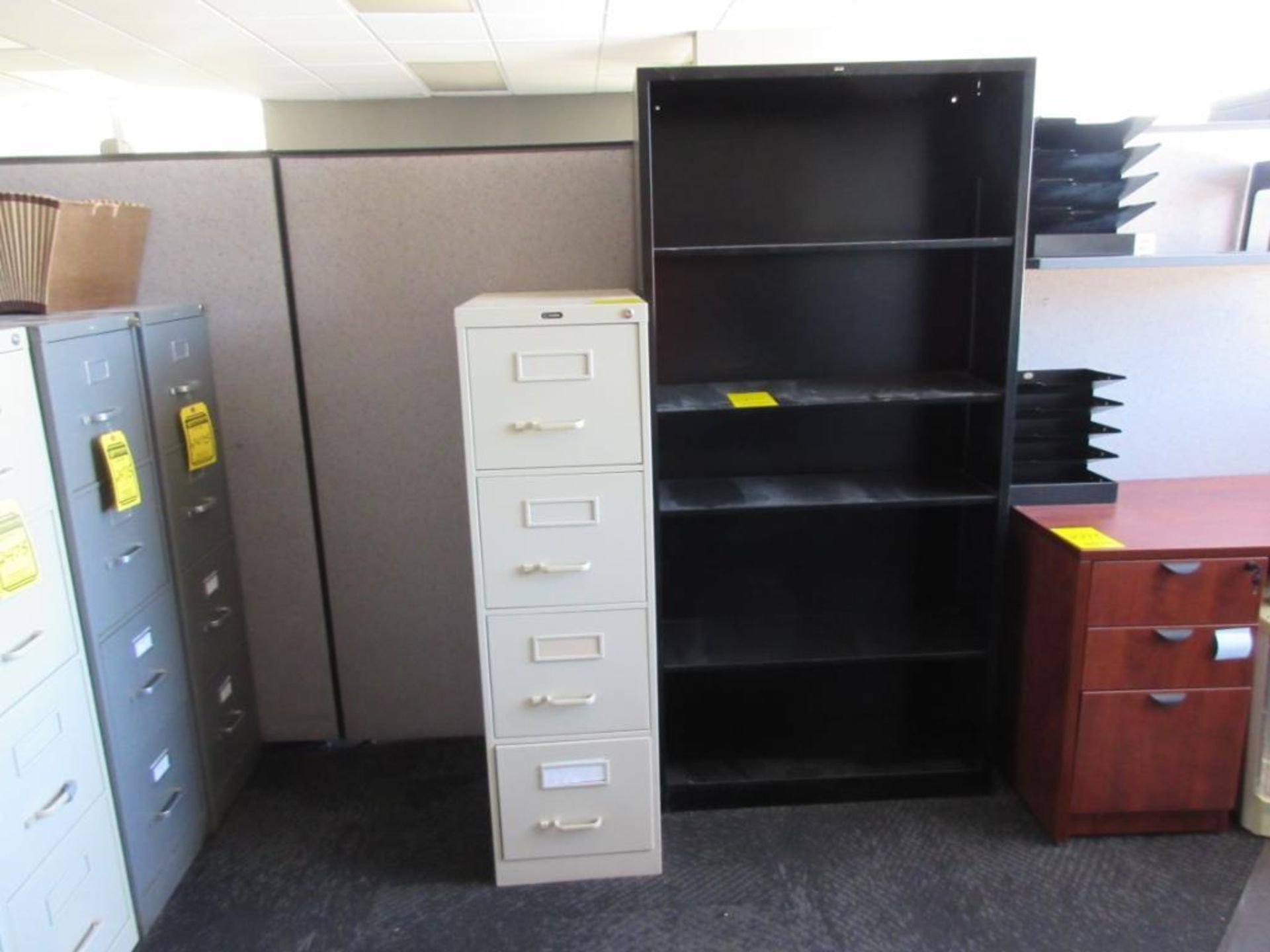 OFFICE AND CONTENTS: DESK CHAIRS FILE CABINETS SHELVING UNIT 2-DOOR CABINET TABLES CUBICLE PANELS - Image 10 of 17