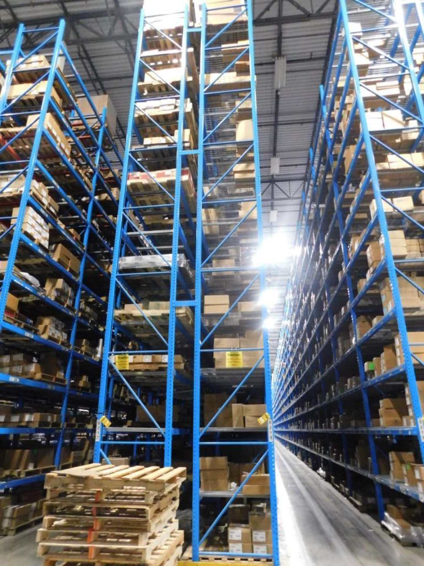 (60X) SECTIONS UNITED STEEL PRODUCTS TEARDROP TYPE PALLET RACKING, (62) 42'' X 34' TALL UPRIGHTS, (