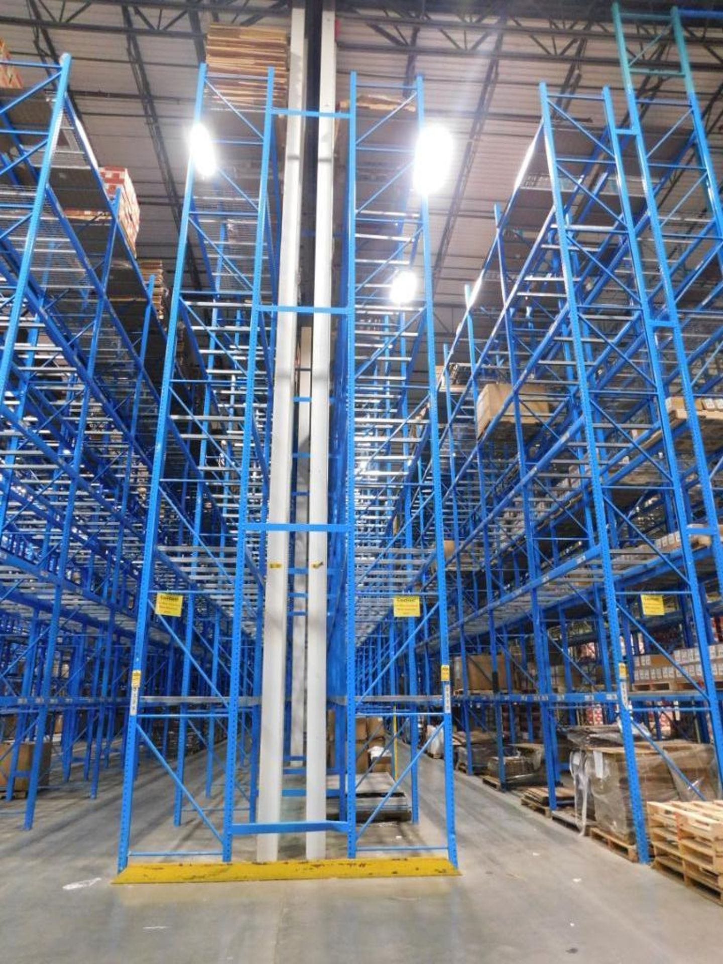 (60X) SECTIONS UNITED STEEL PRODUCTS TEARDROP TYPE PALLET RACKING, (62) 42'' X 34' TALL UPRIGHTS, (