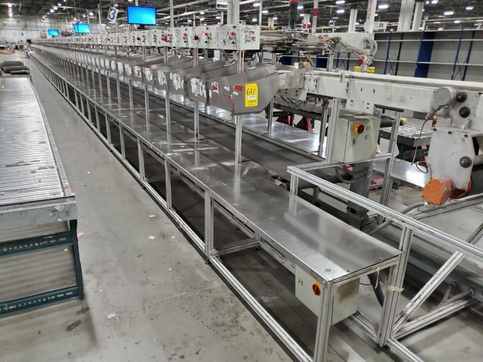 SORTING LINE W/ 126' OF 9'' BELT CONVEYOR, 126' OF 24'' BELT CONVEYOR, 126' OF ALUMINUM - Image 15 of 20