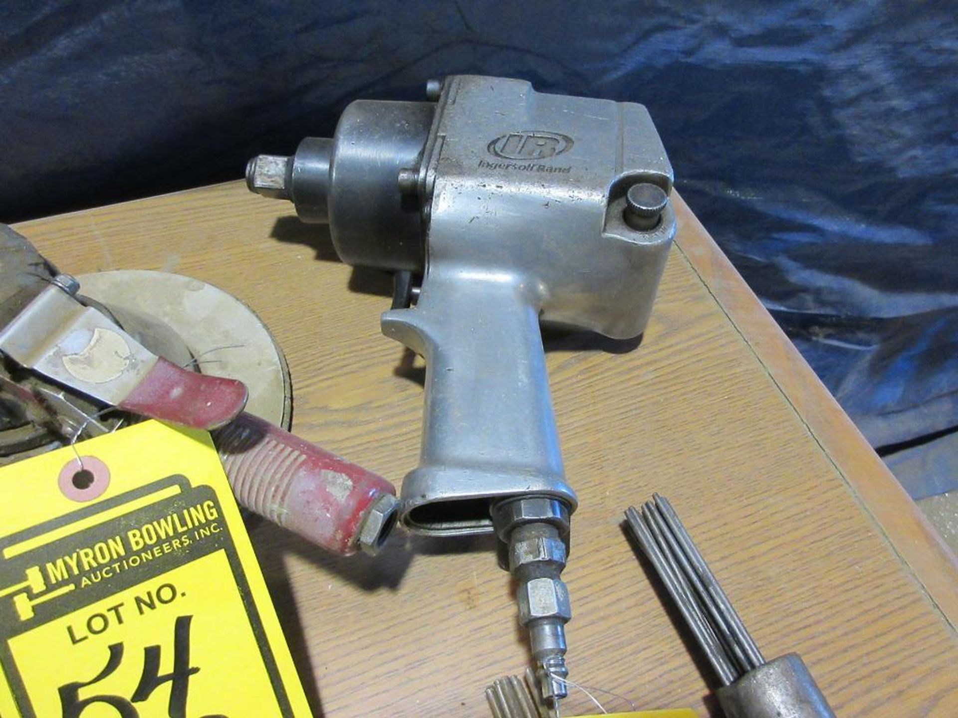 INGERSOLL RAND 1/2'' CAP. PNEUMATIC IMPACT WRENCH