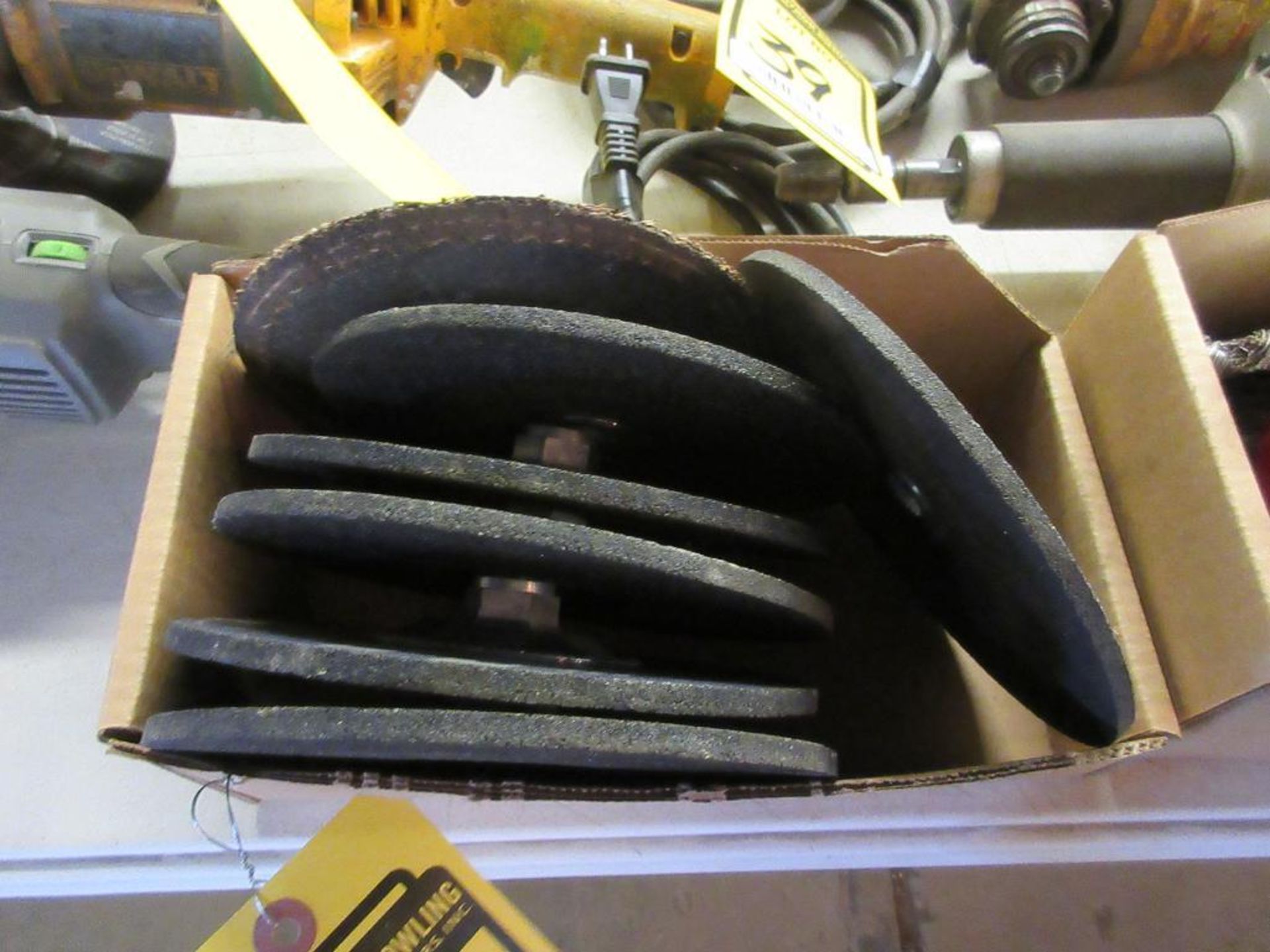 (2) BOXES W/ 7'' GRINDING WHEELS & BRAIDED WIRE DISCS