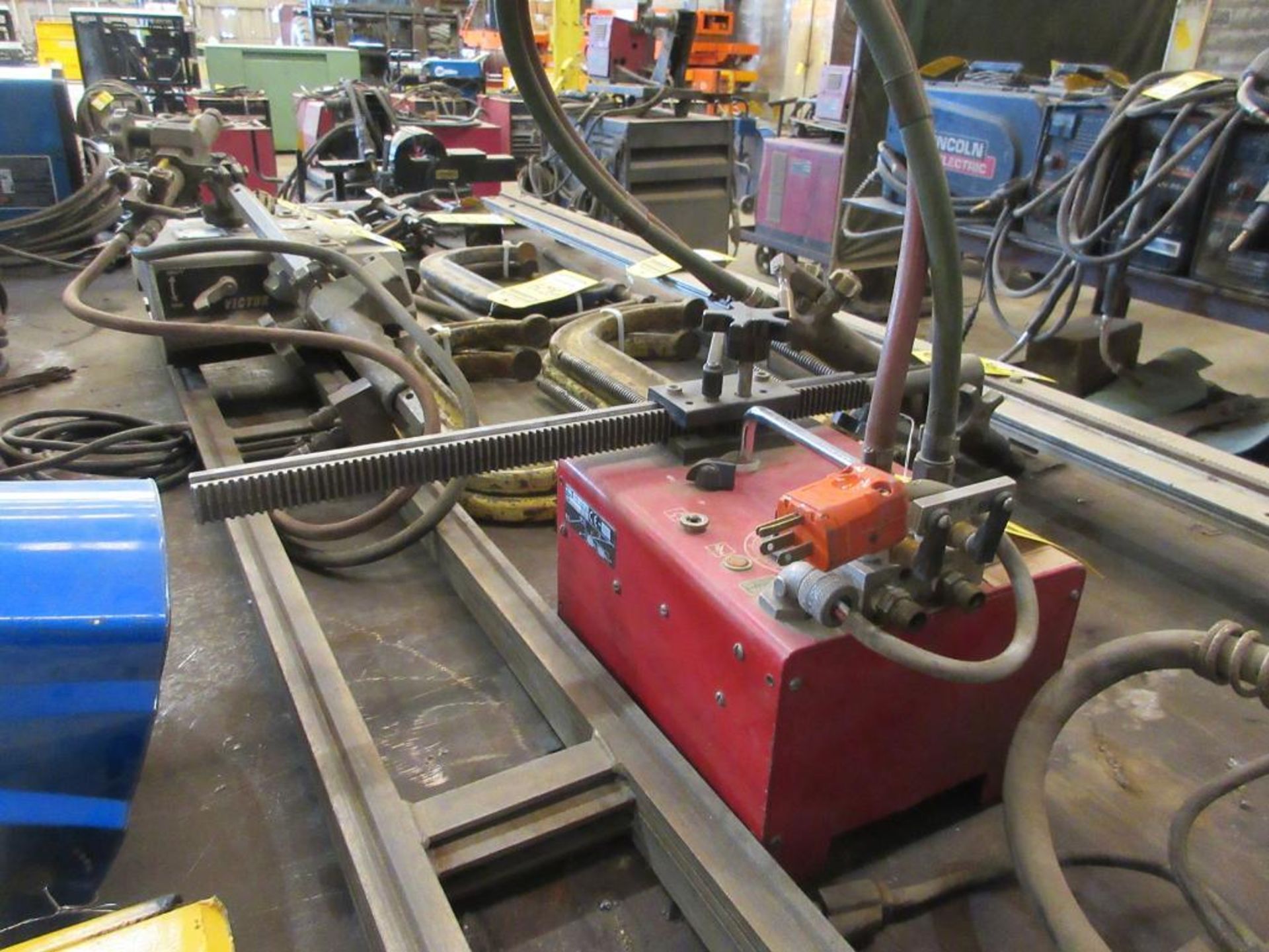 BUG-O SYSTEMS MODEL HAR-3240-HS TRACK WELDER W/ APPROX. 8' OF TRACK - Image 2 of 3
