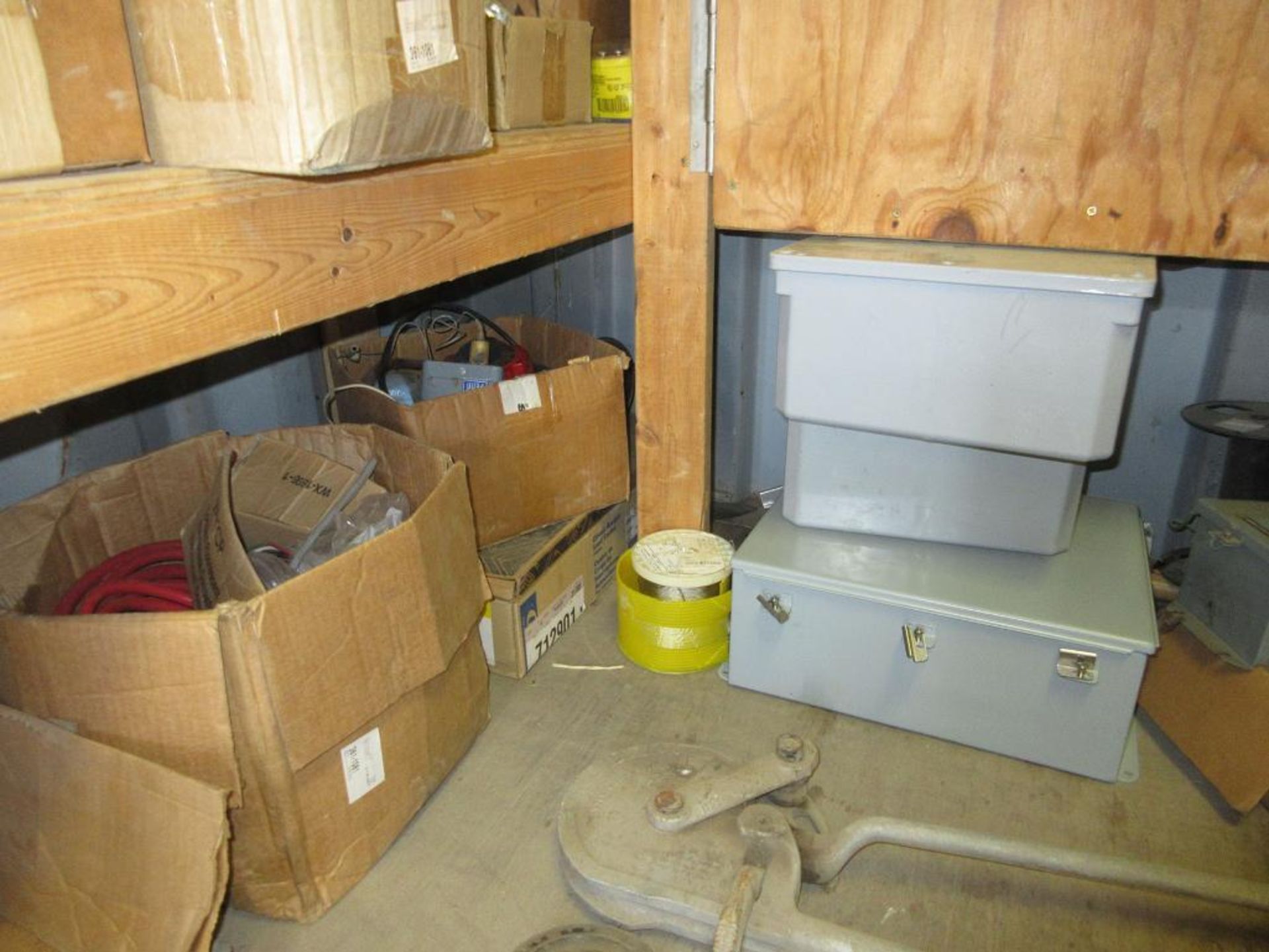 20' SHIPPING CONTAINER W/ CONTENTS: ELECTRICAL SUPPLIES, BUSHINGS, TERMINALS, FUSES, COVER PLATES, - Image 9 of 21