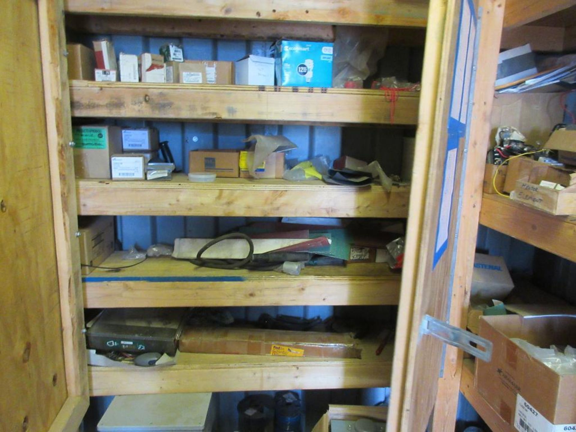 20' SHIPPING CONTAINER W/ CONTENTS: ELECTRICAL SUPPLIES, BUSHINGS, TERMINALS, FUSES, COVER PLATES, - Image 20 of 21