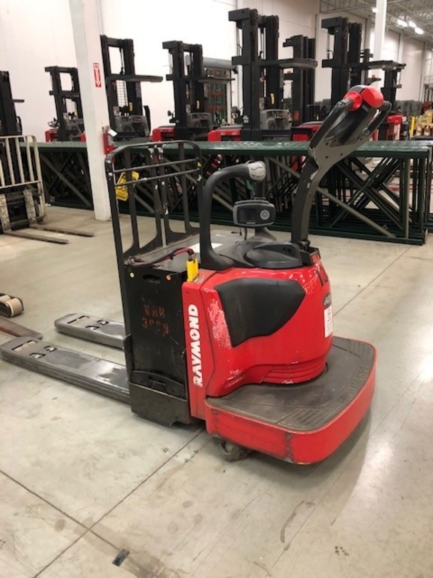 2013 RAYMOND 6,000 LB. CAPACITY ELECTRIC PALLET TRUCK; MODEL 8410, S/N 841-13-17109, WITH IWAREHOUSE - Image 8 of 8