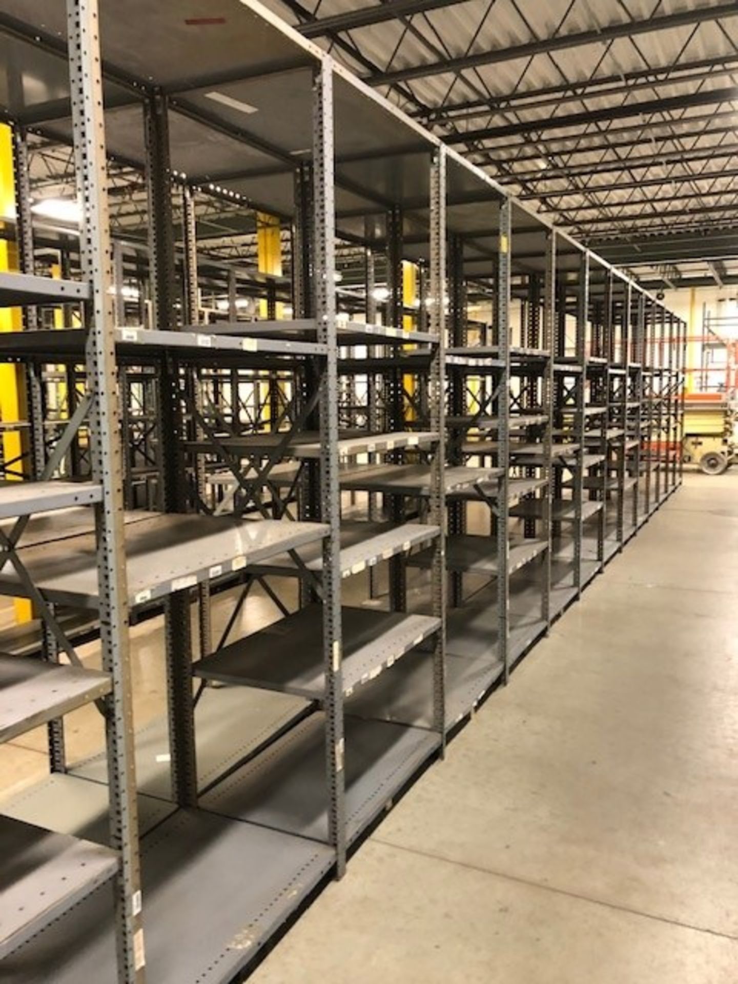 (28) SECTIONS OF METAL SHELVING ***LOCATED AT 13000 DARICE PARKWAY, STRONGSVILLE, OH** - Image 4 of 6