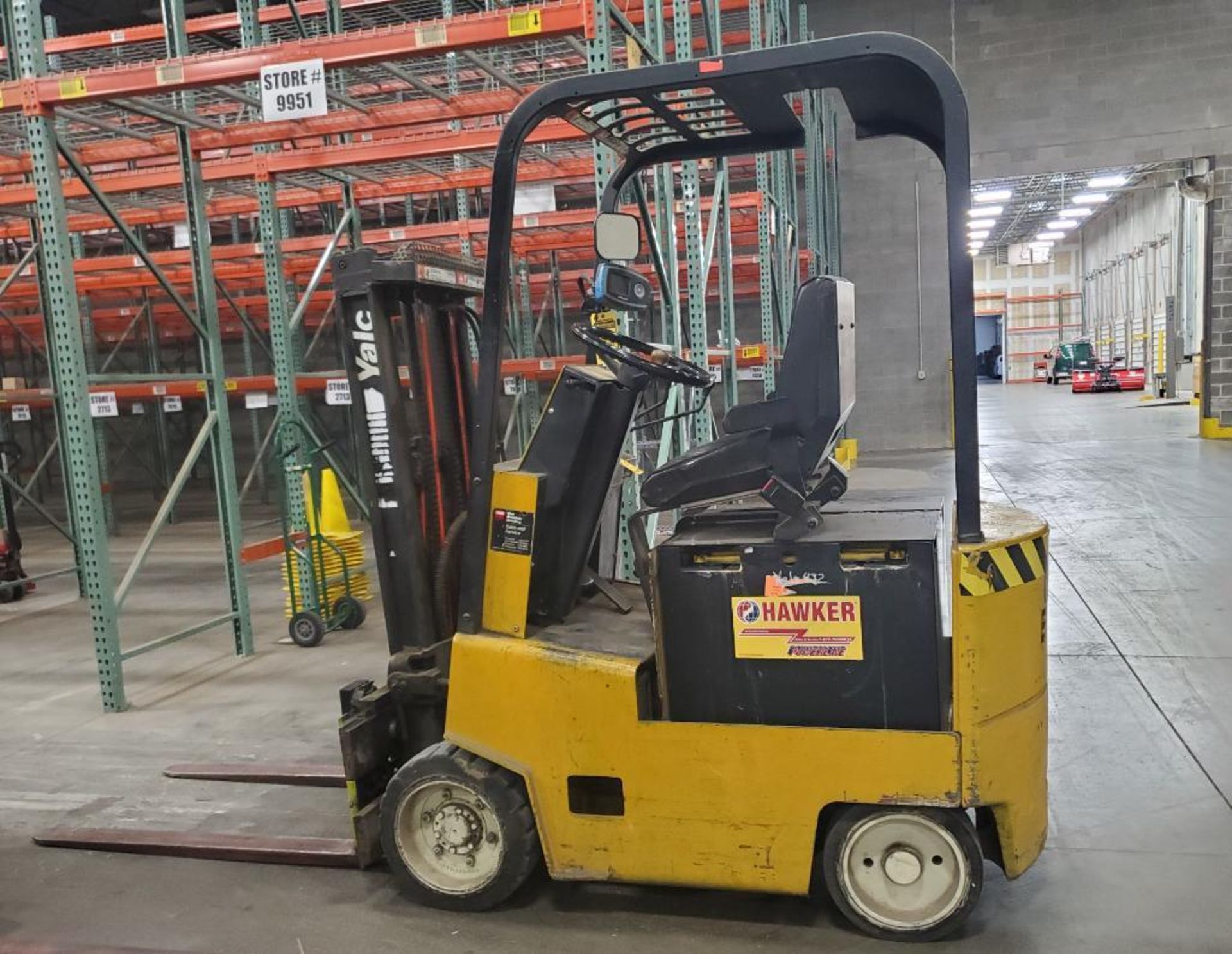 YALE 4,000 LB. CAPACITY ELECTRIC FORKLIFT; MODEL ERC040AA-N48ST071, S/N N307976, SIDESHIFT, 3-