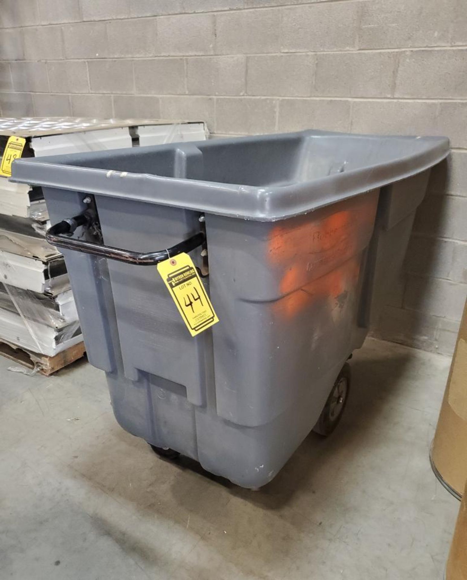 RUBBERMAID 1-CUBIC YARD DUMP HOPPER; 2,000 LB. MAXIMUM ***LOCATED AT 12850 DARICE PARKWAY,