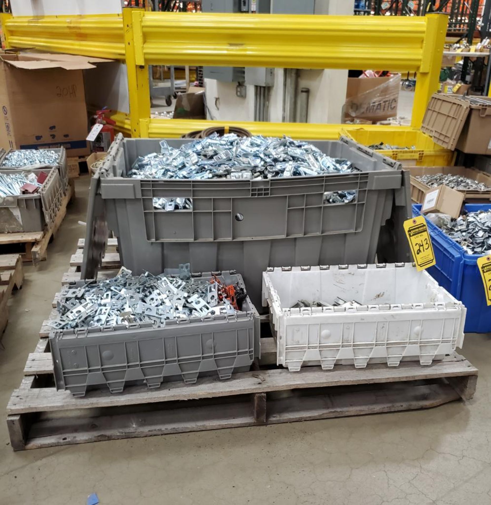 SKID OF ASSORTED SHELVING CLIPS ***LOCATED AT 13000 DARICE PARKWAY, STRONGSVILLE, OH** - Image 2 of 2