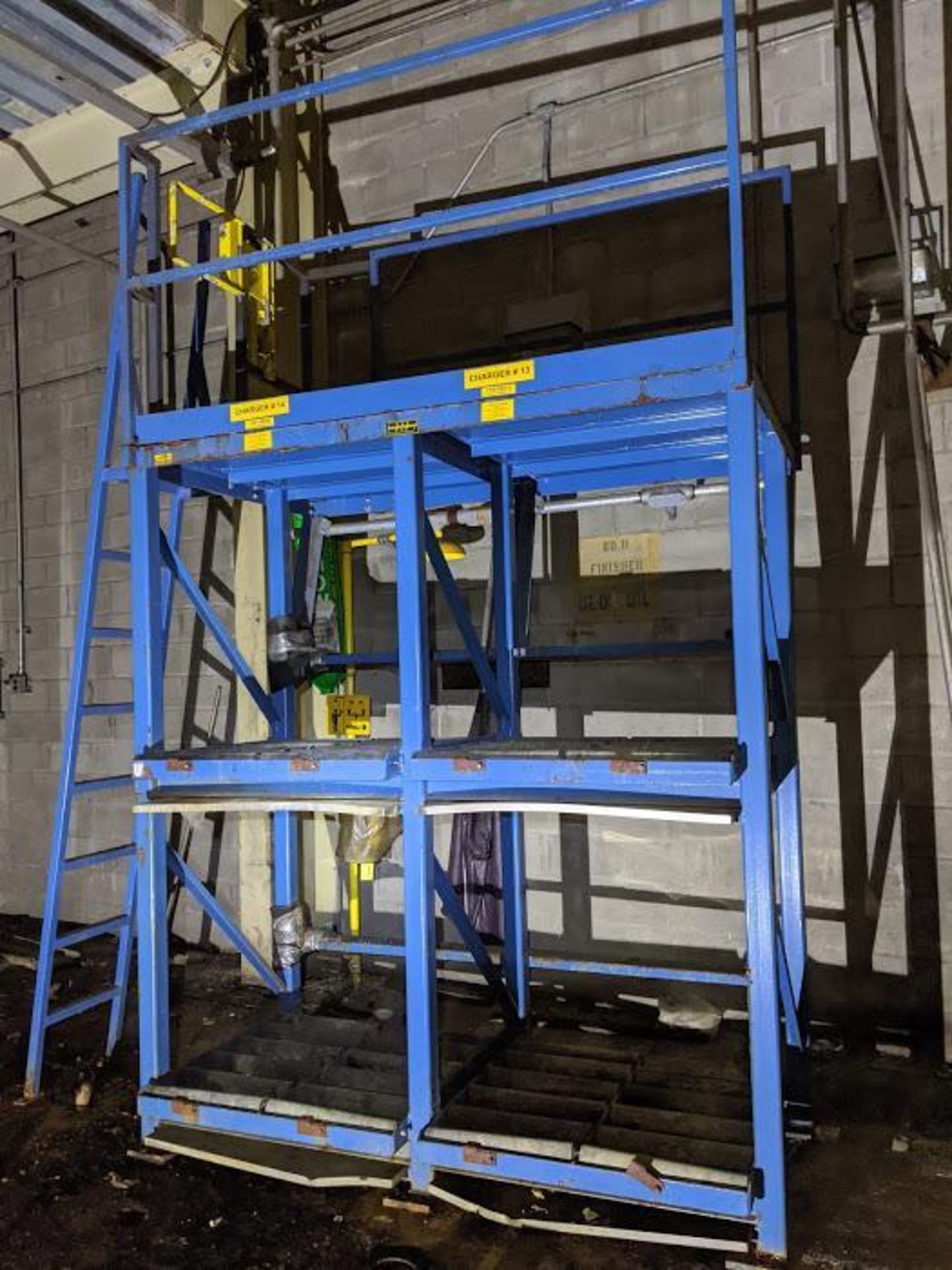 BHS STEEL FORKLIFT BATTERY RACK - BATTERY HANDLING SYSTEMS BS-36-4-DS