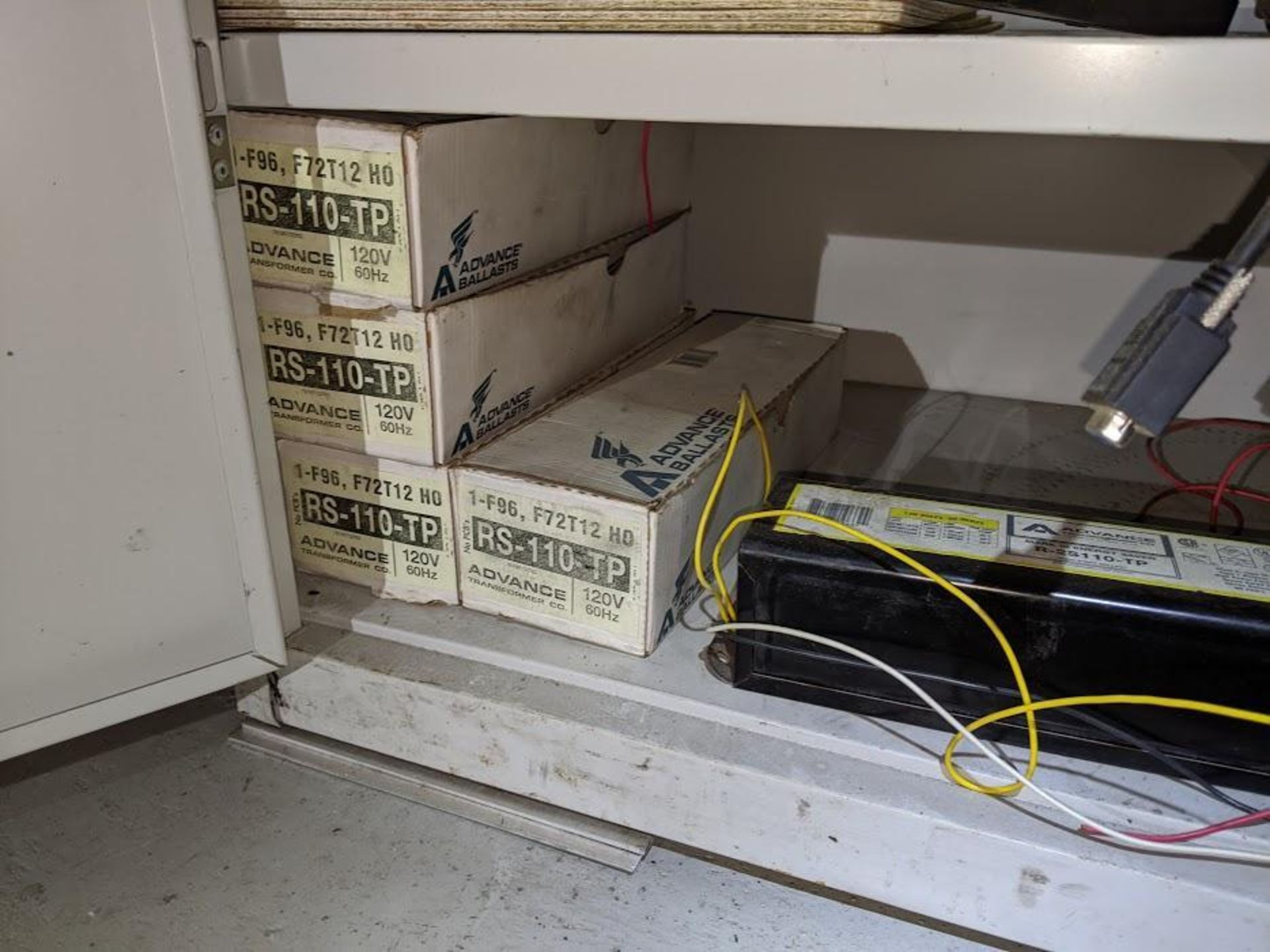 FACILITY SPARE PARTS CABINET WITH CONTENTS AND GREEN SHELF CONTENTS - Image 12 of 16