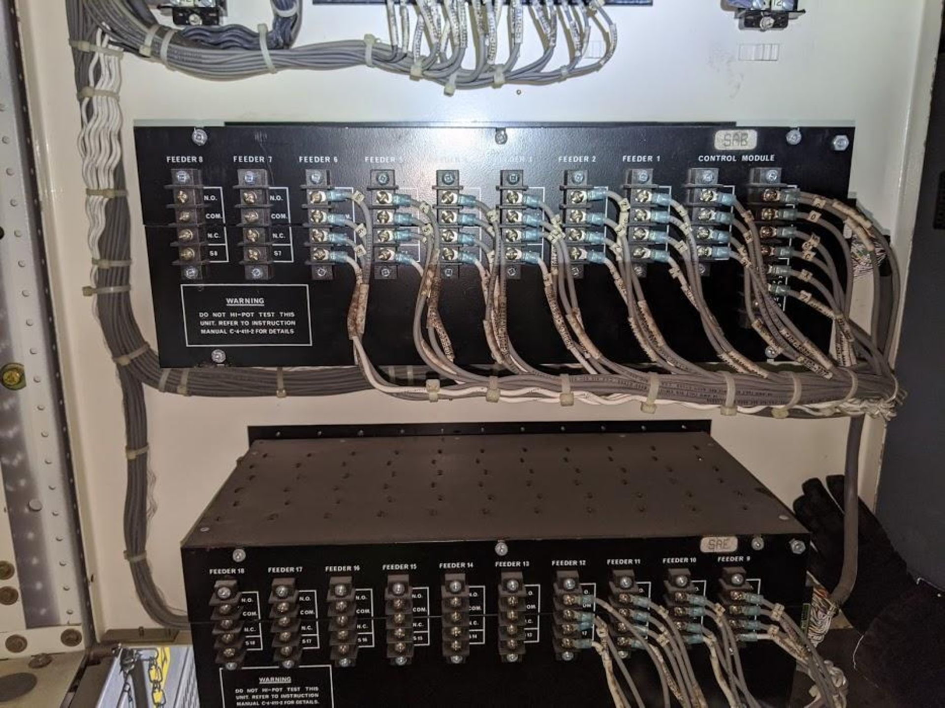 DSP-MK II GROUND FAULT PROTECTION SYSTEM FEDERAL PIONEER WITH 10 FEEDER ALARM CARDS - Image 6 of 7