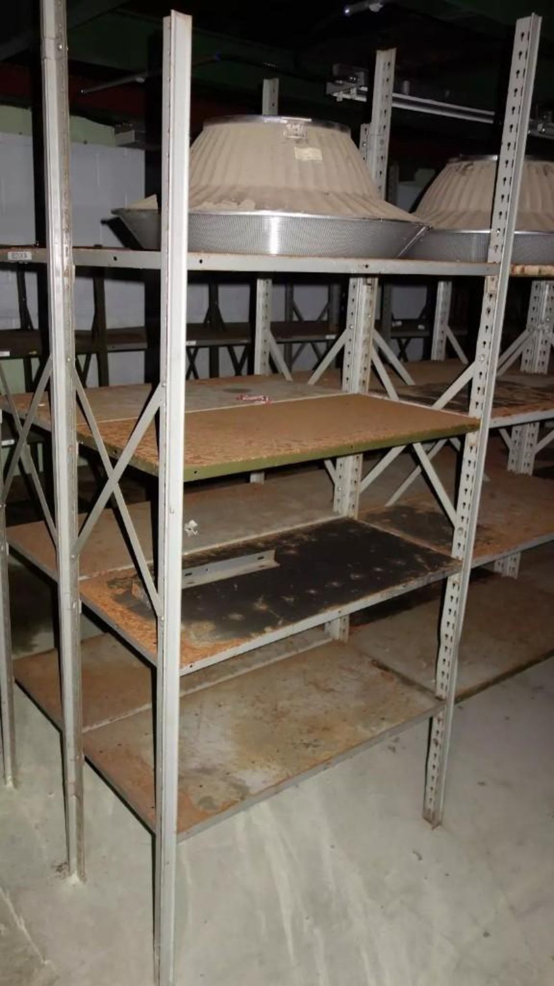 3 ROWS OF STEEL SHELVING, APPROX 18FT LONG, 4FT HIGH - Bild 2 aus 6