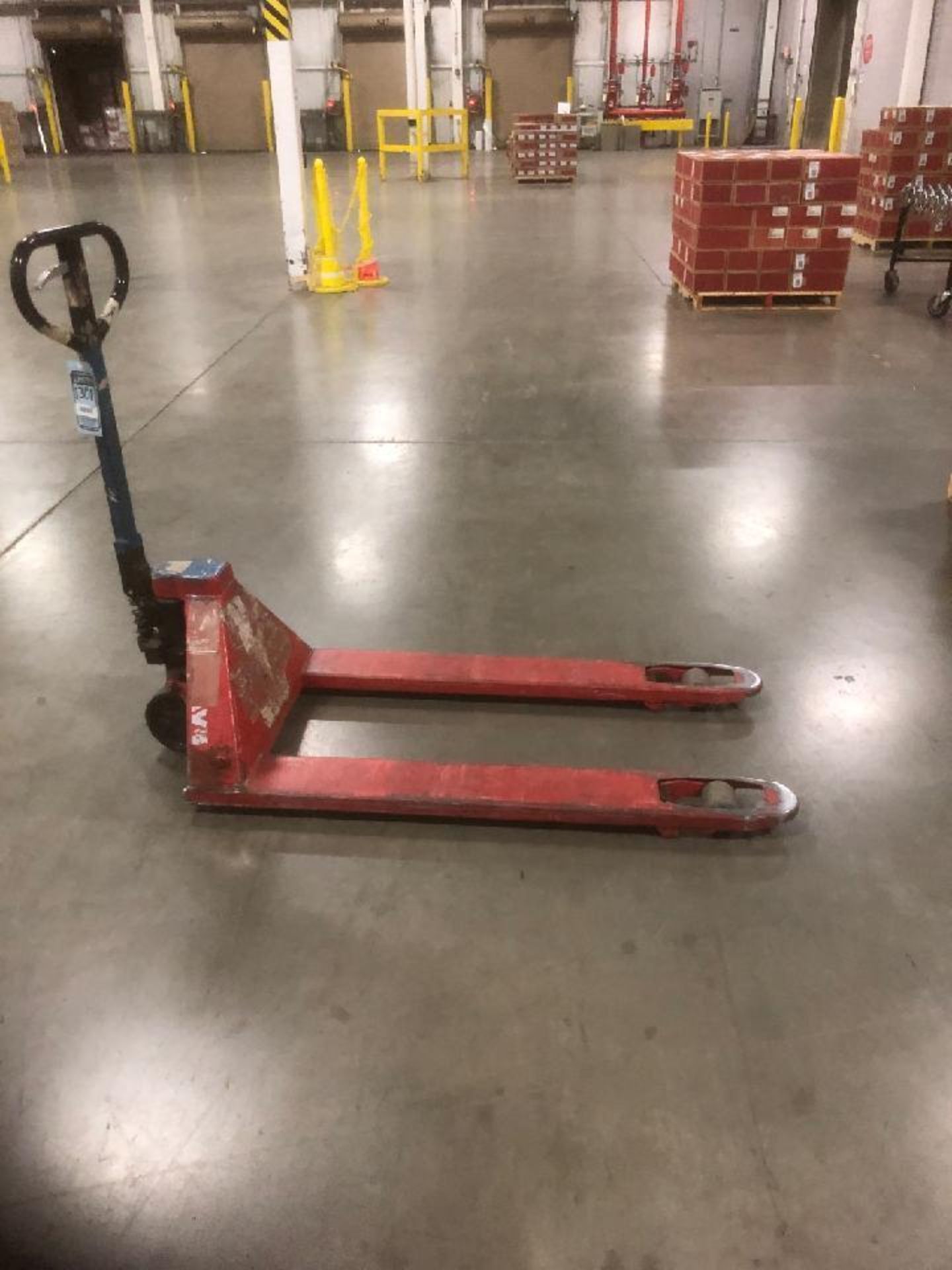 RAYMOND 5,500 LB. PALLET JACK - Image 2 of 2