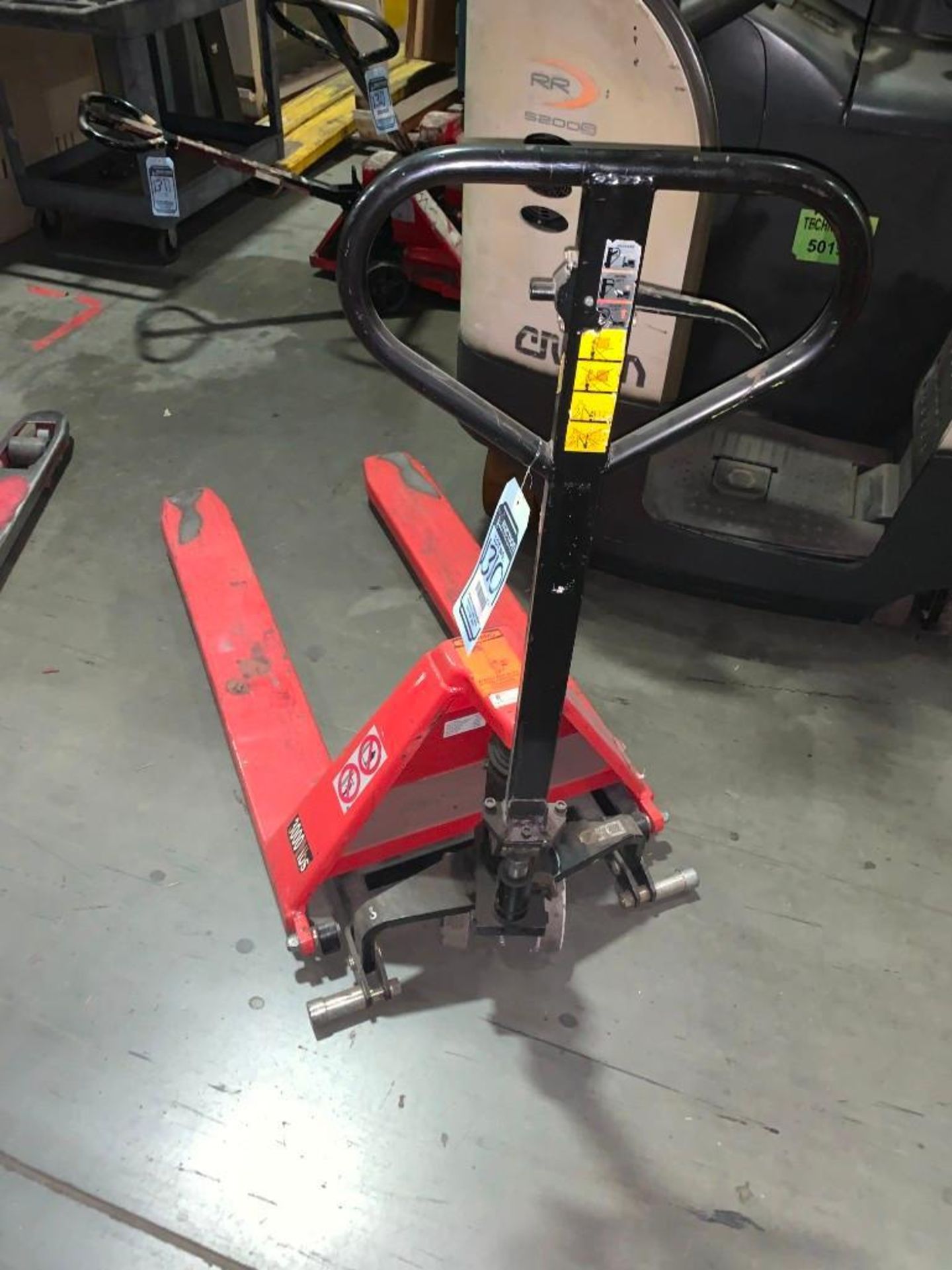 VESTIL 3,000 LB. PALLET JACK