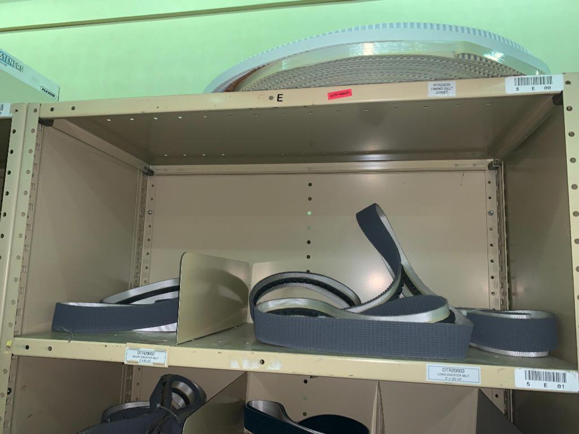 SHELVING WITH CONTENTS: BELTS, BEARINGS - Image 19 of 28