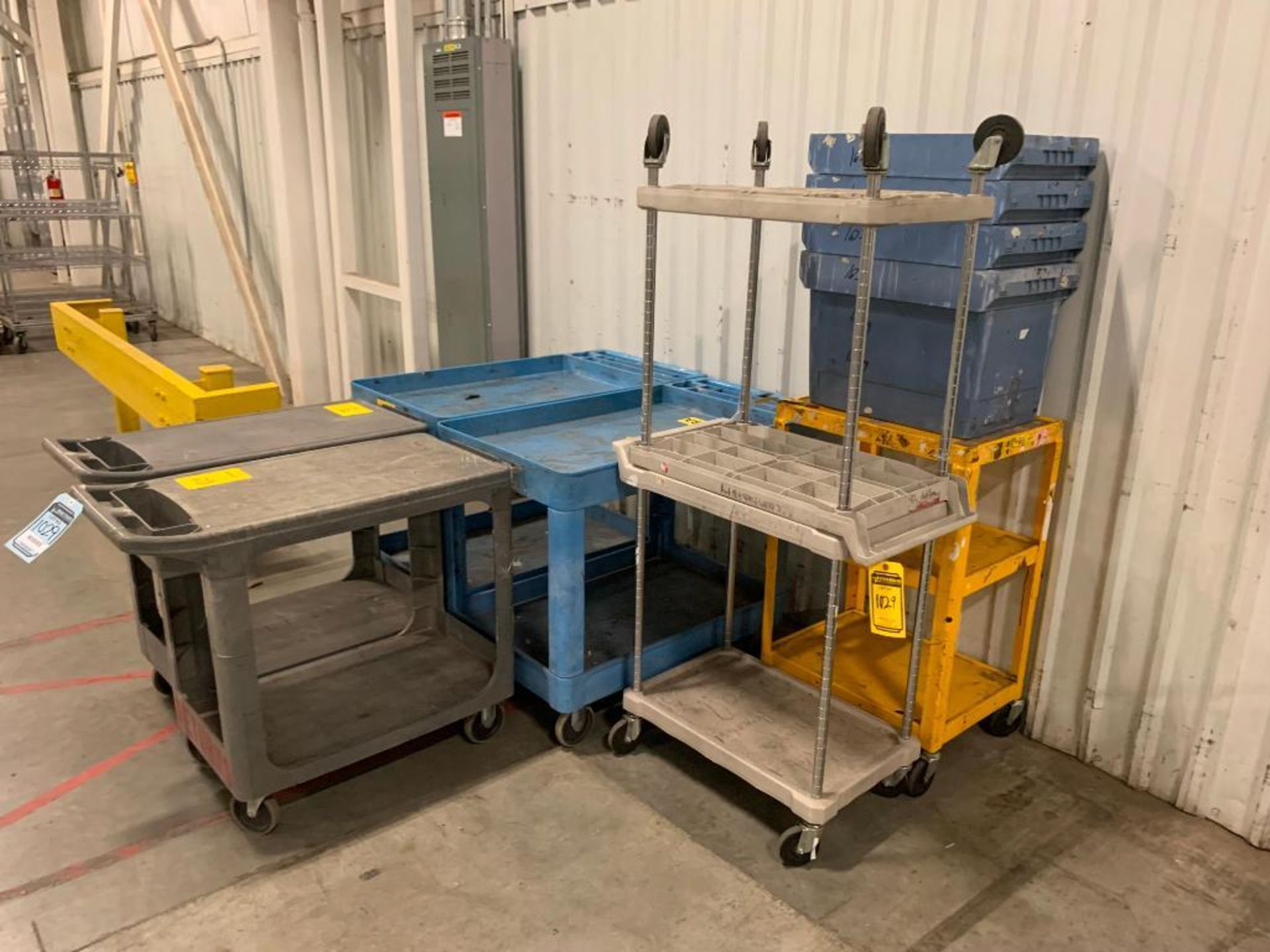 (3) ROLLING SHOP CARTS, 48''X24'', (4) TUPPERWARE CARTS: (2) 19'' X 36'', (2) 24'' X 36'' - Image 3 of 4