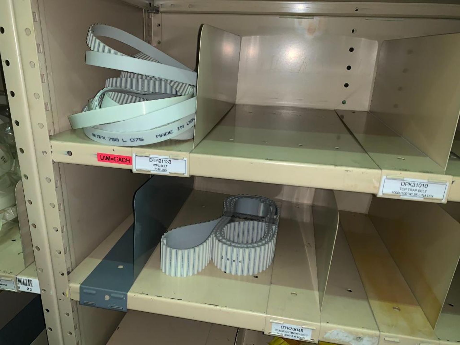 SHELVING WITH CONTENTS: BELTS, BEARINGS - Image 13 of 28