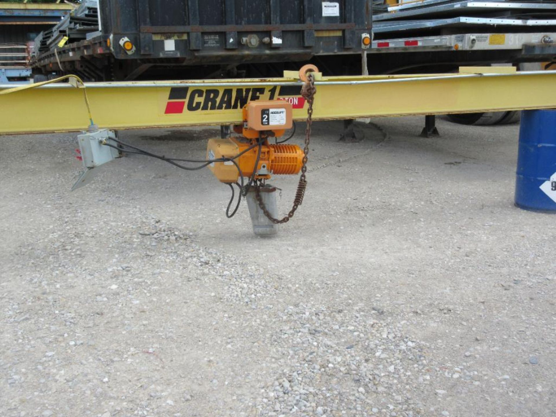 32' 2-TON OVERHEAD BRIDGE CRANE, ACCULIFT 2-TON ELECTRIC CHAIN HOIST - Image 3 of 5