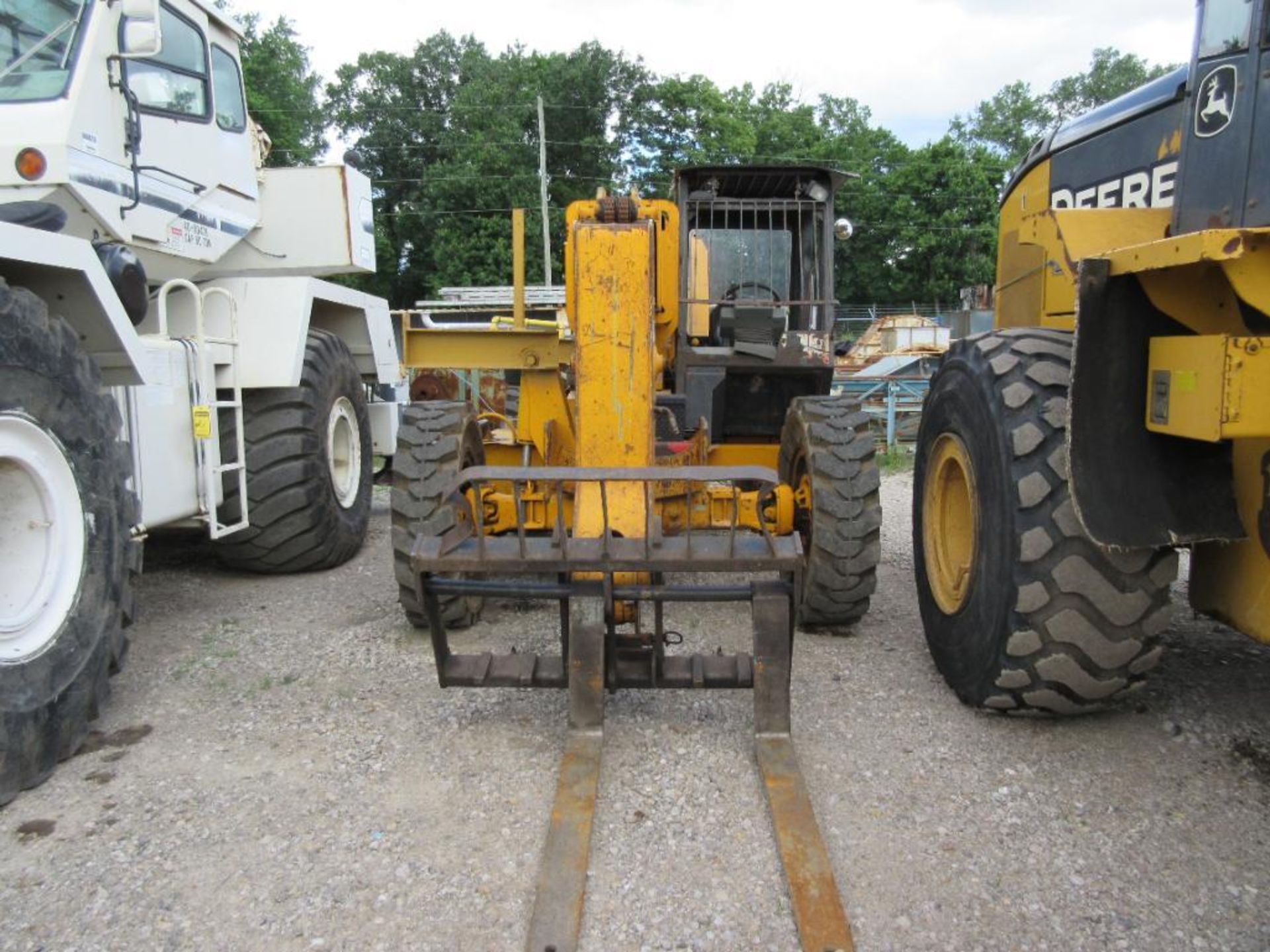 JCB 508C TELEHANDLER, 1300X24 SOLID TIRES, 8,000 LB. CAPACITY, VIN# SLP508COYE0586843, 4-WHEEL - Image 2 of 6