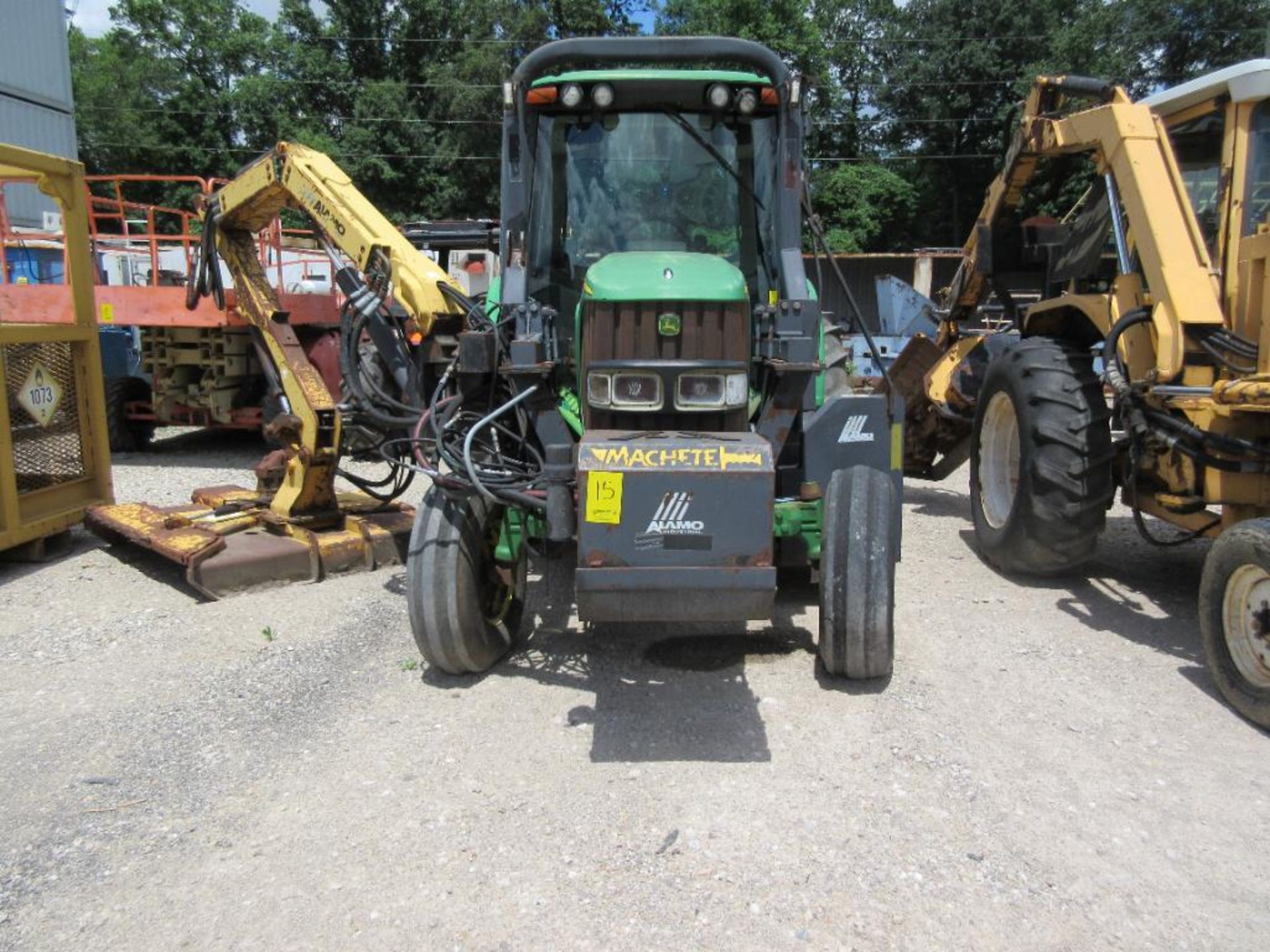 JOHN DEERE 6420 TRACTOR WITH ALAMO M-B21 SIDE ARM HYDRAULIC MOWER, JOYSTICK CONTROL, 4-GEAR, 9- - Image 3 of 5