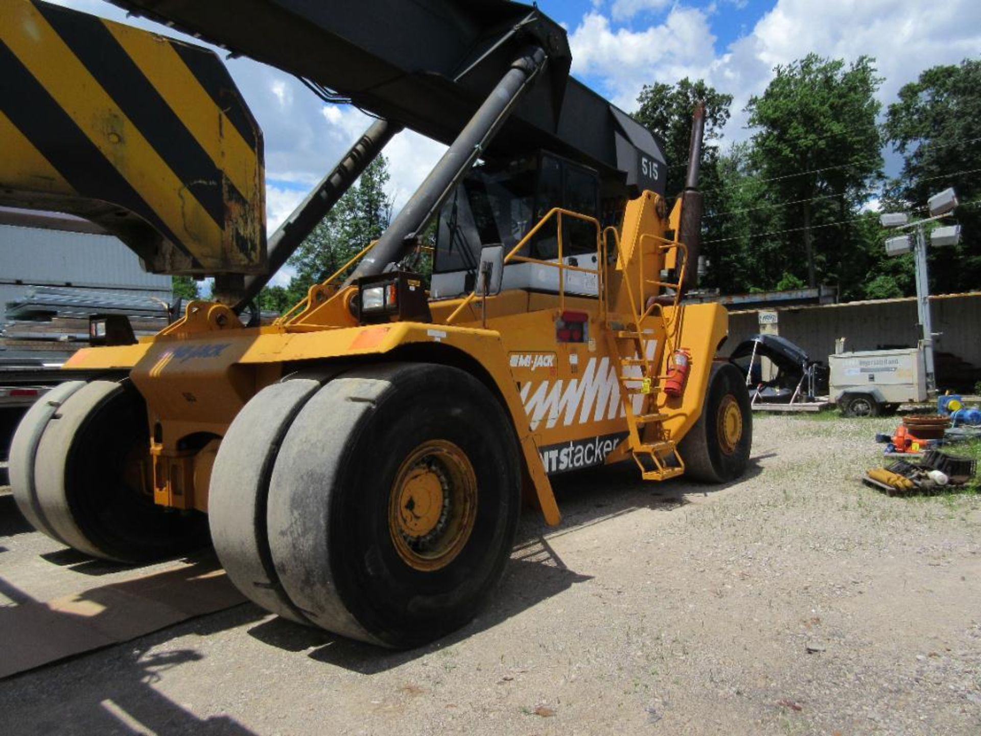 2002 MI-JACK 100,000-LB. REACH STACKER / CONTAINER HANDLER, MODEL CS45KM, FORMER GOVERNMENT-OWNED