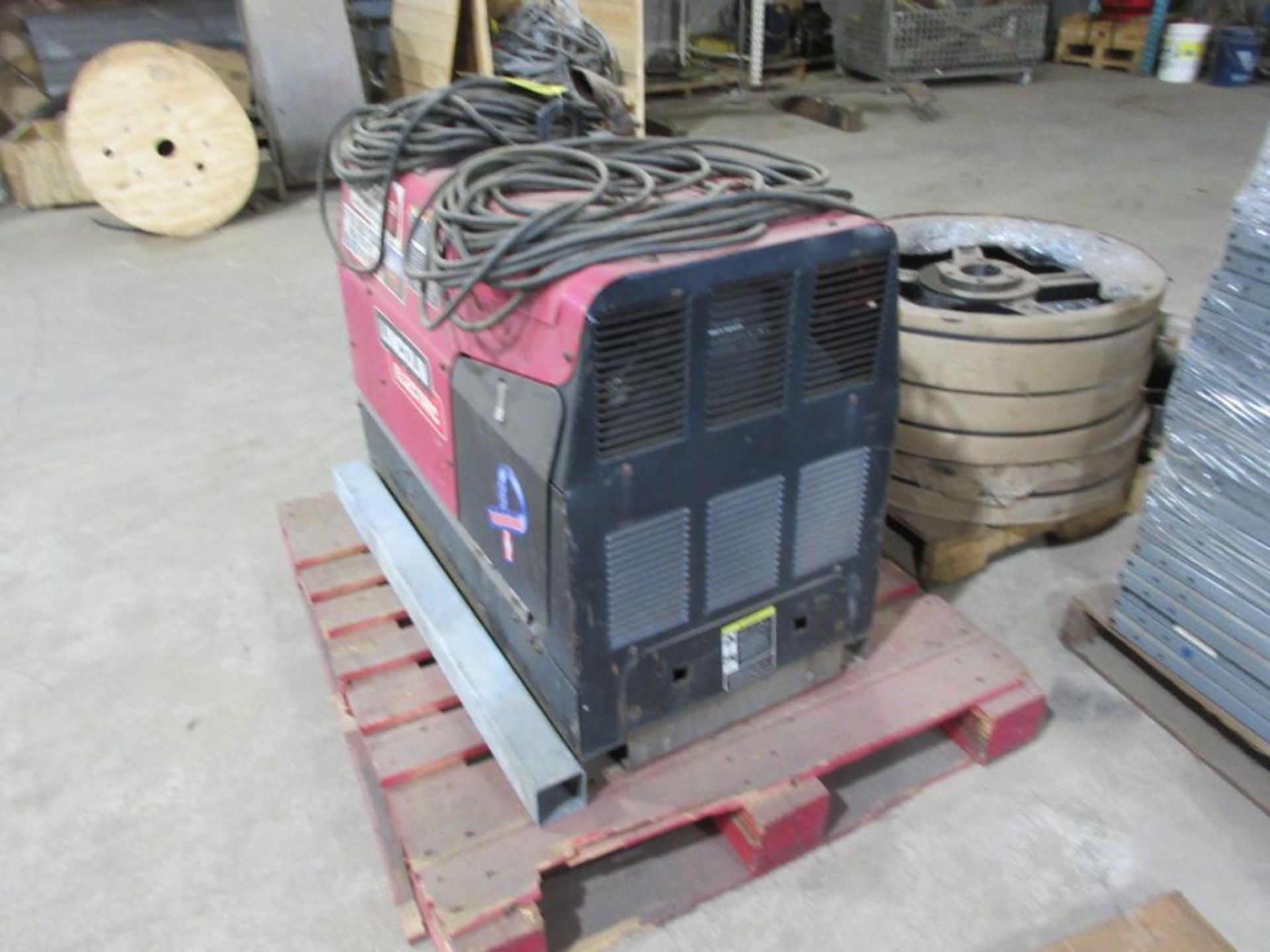 LINCOLN RANGER 225 WELDER, 1,465 HOURS - Image 3 of 3