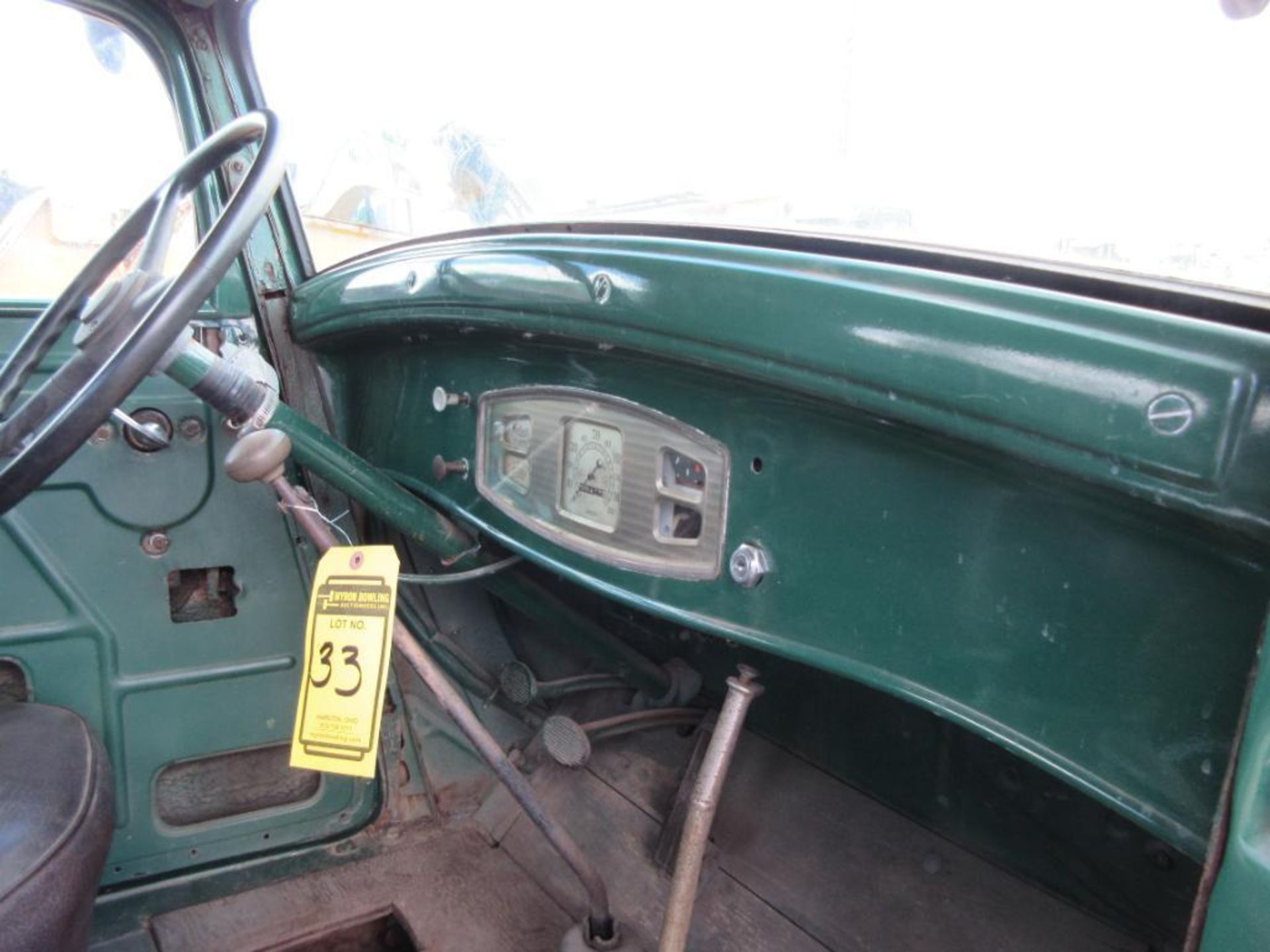 1934 DODGE FLATBED TRUCK, VIN# 9244350, WOOD DECK, SUICIDE DOORS, ALL STEEL FRAME, DUAL REAR - Image 6 of 18